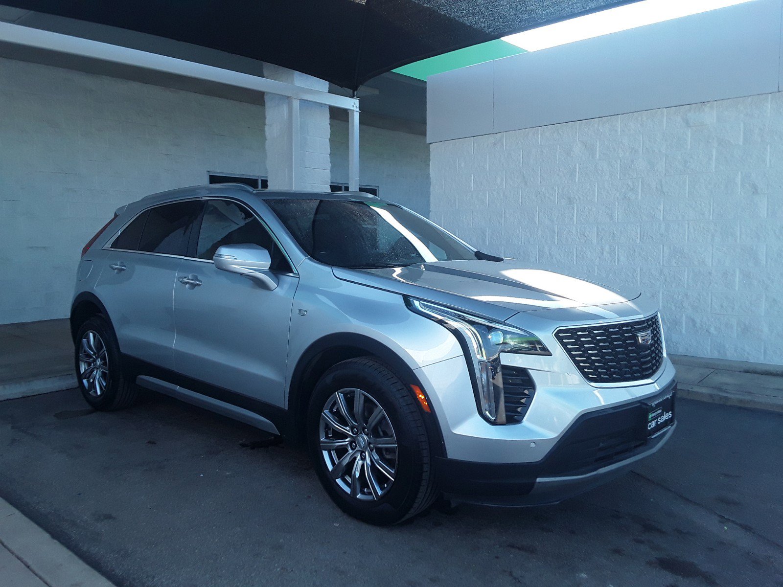 2021 Cadillac XT4 FWD 4dr Premium Luxury