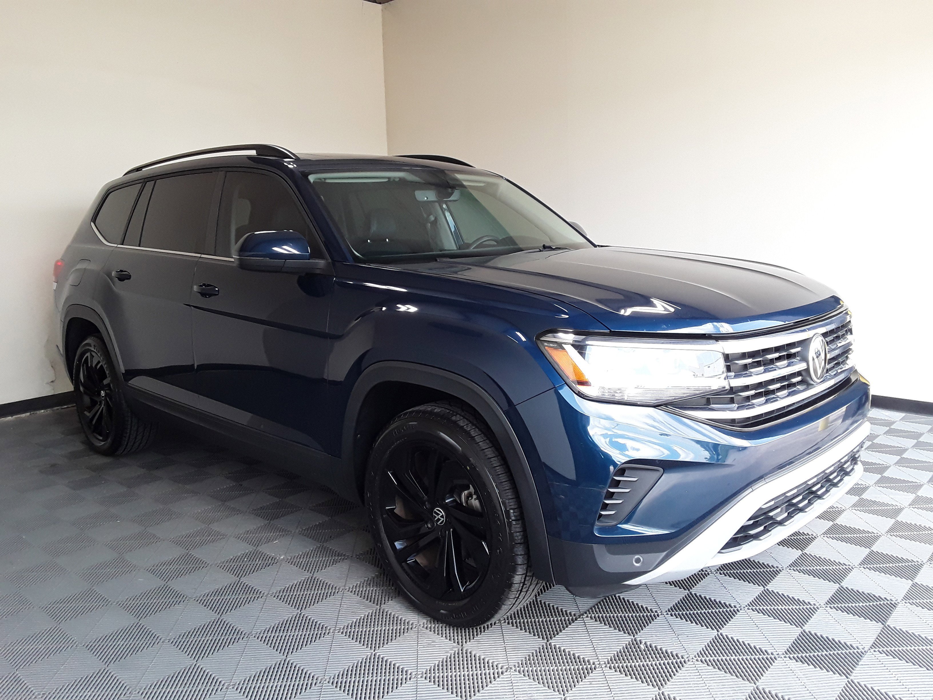 2022 Volkswagen Atlas 3.6L V6 SE w/Technology FWD