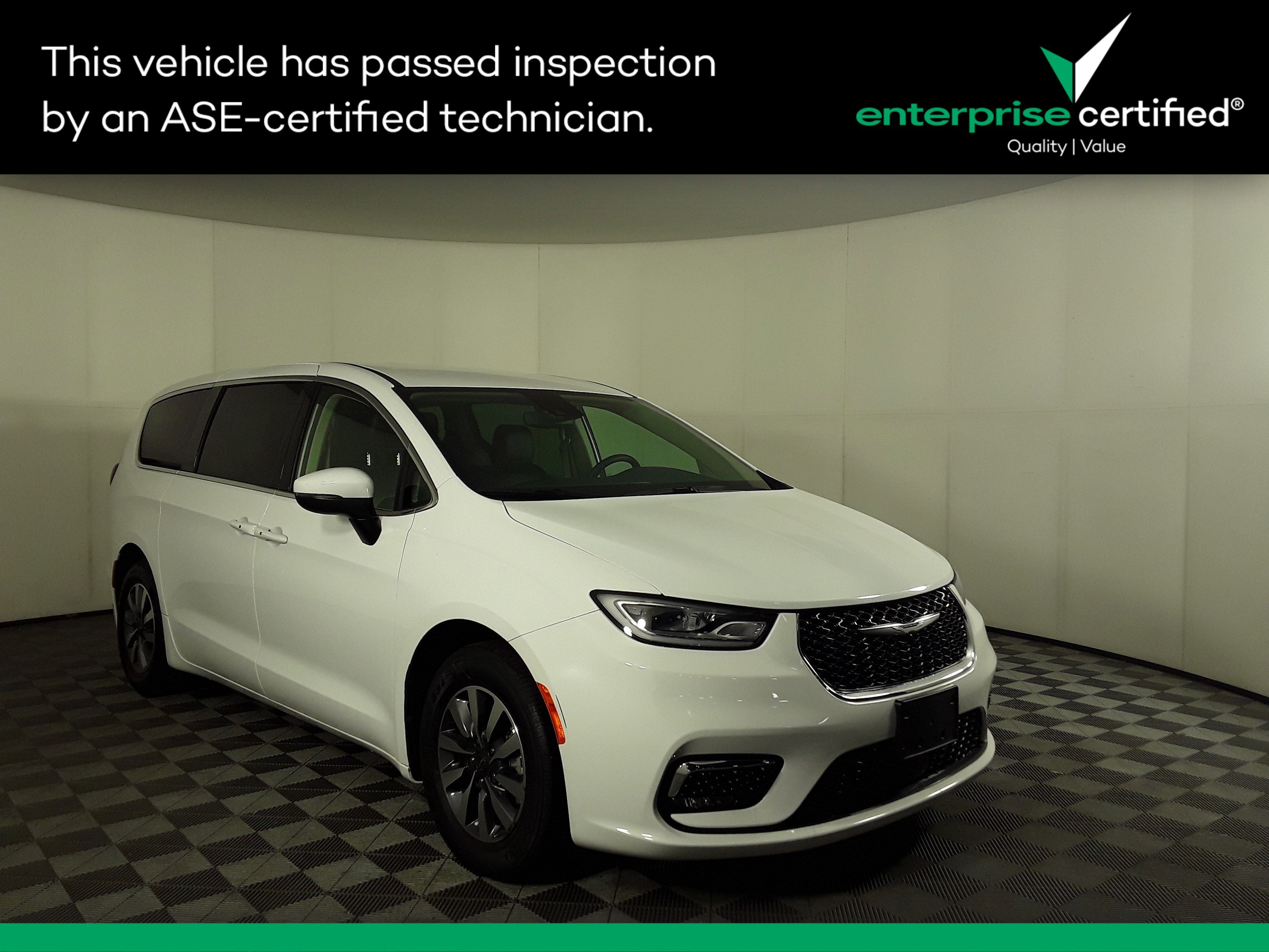 2023 Chrysler Pacifica Hybrid Touring L FWD