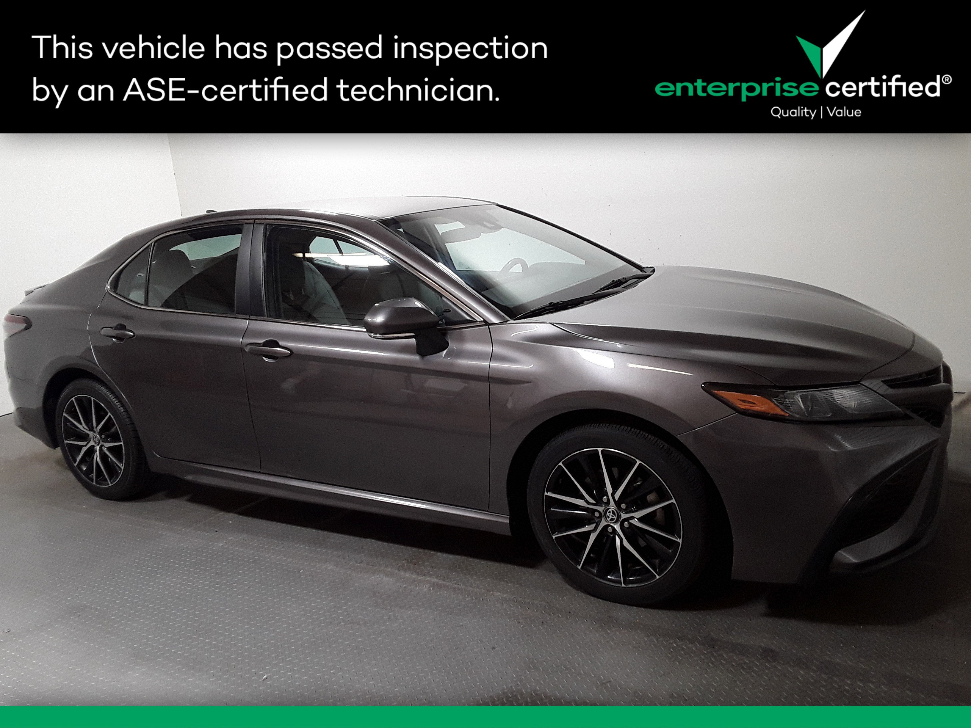 2023 Toyota Camry SE Auto