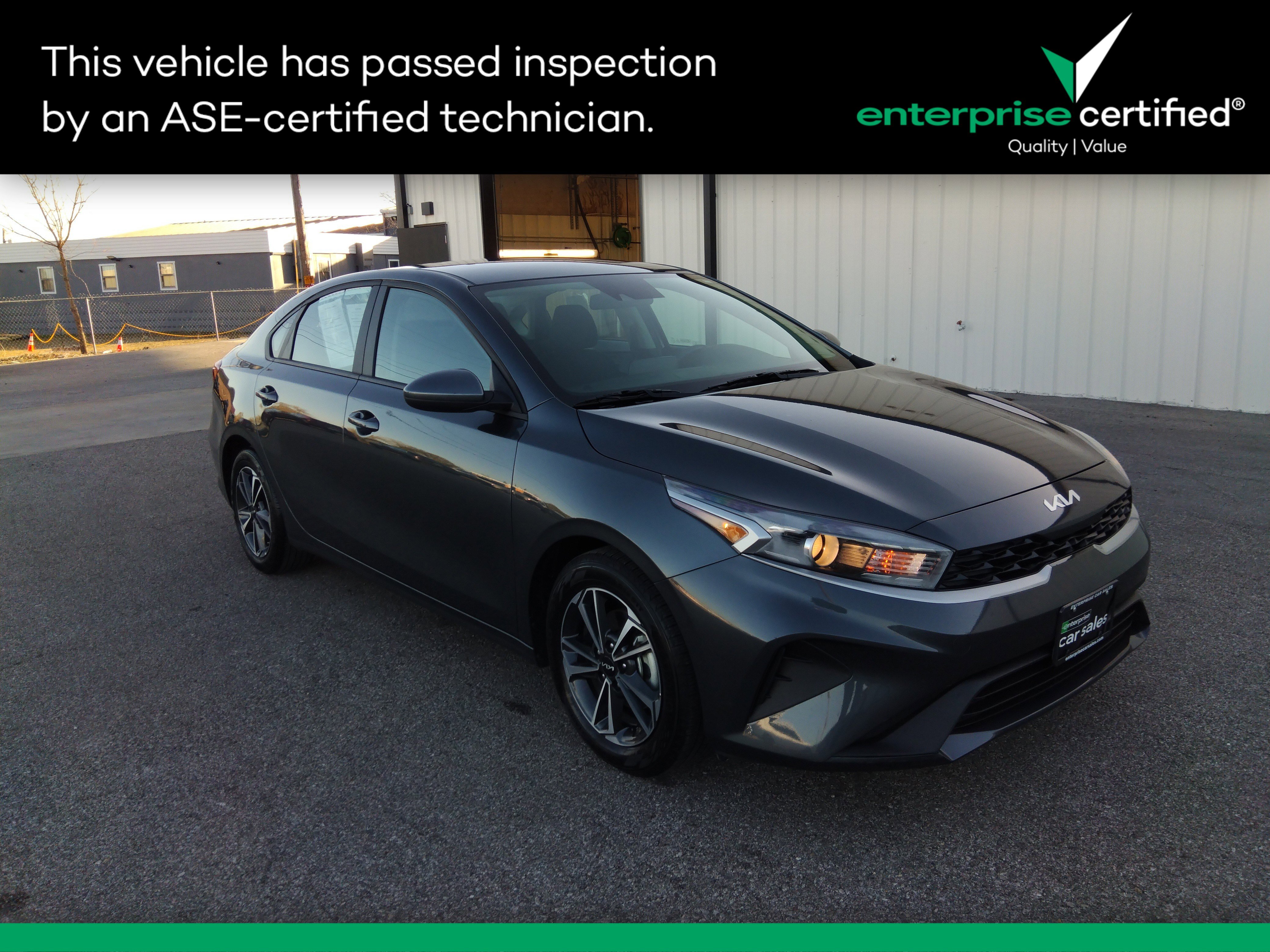 2024 Kia Forte LXS's photo