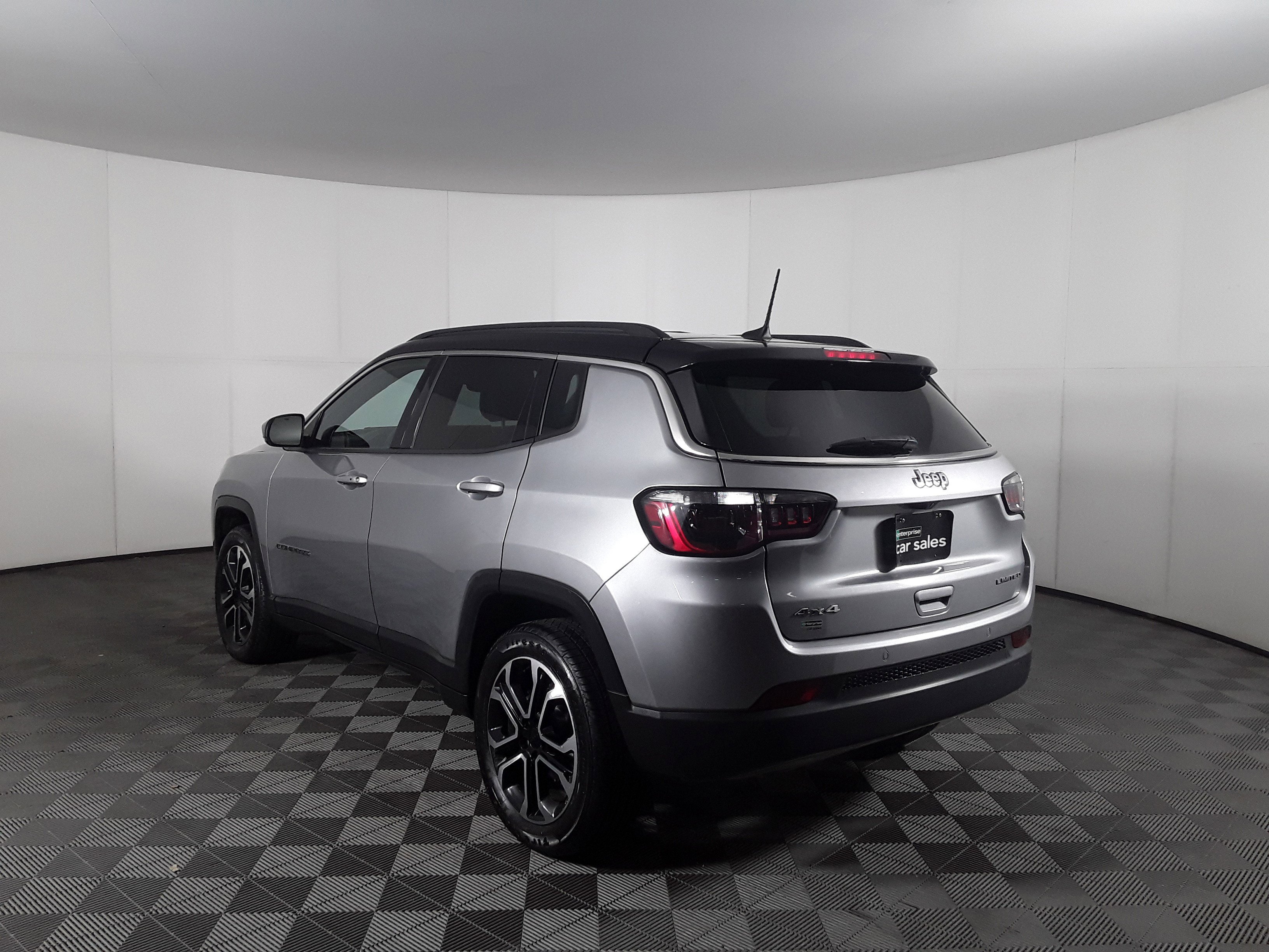 Image of Used 2024 Jeep Compass Limited 4x4