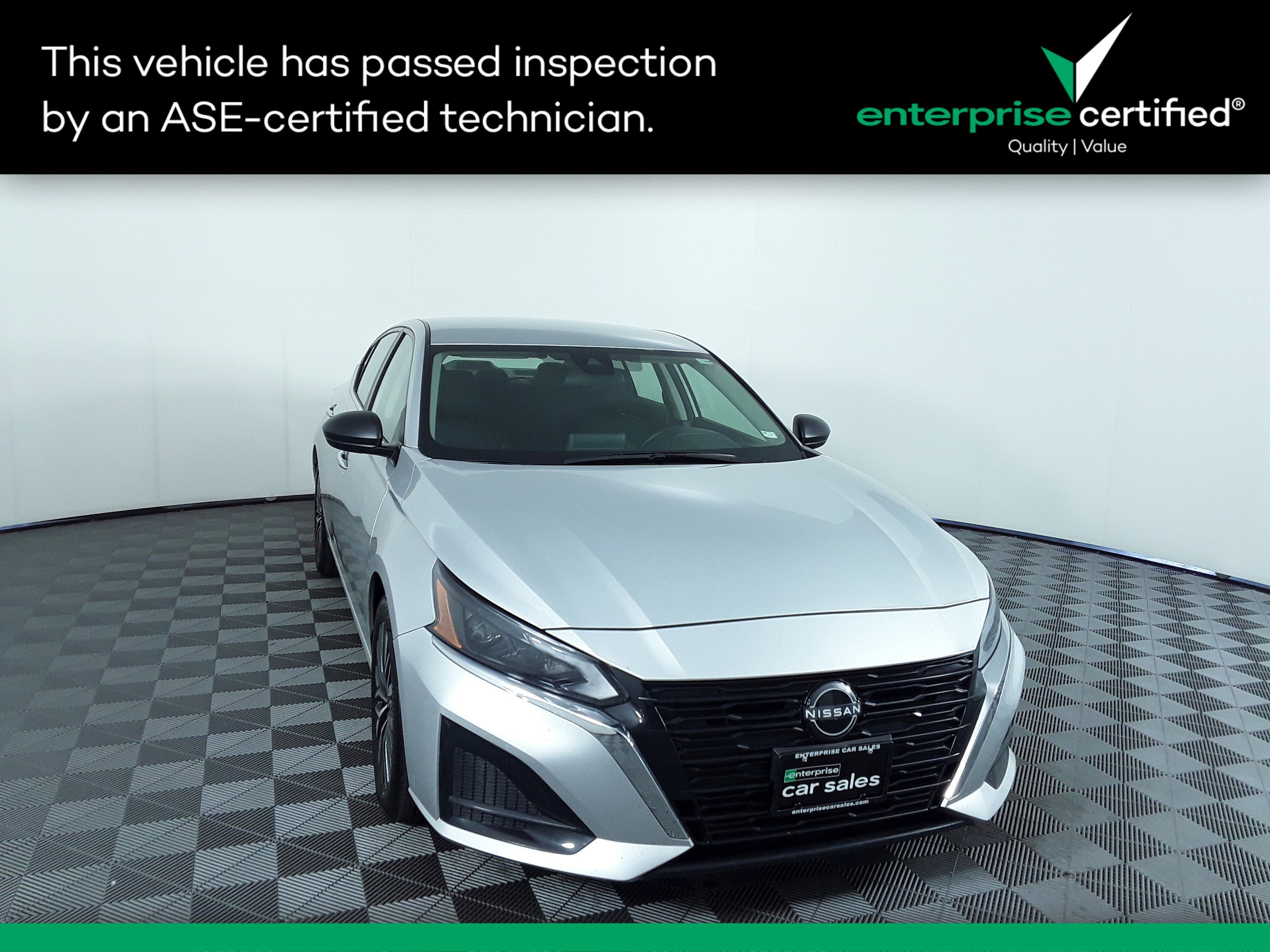 Used 2024 Nissan Altima 2.5 SV Sedan