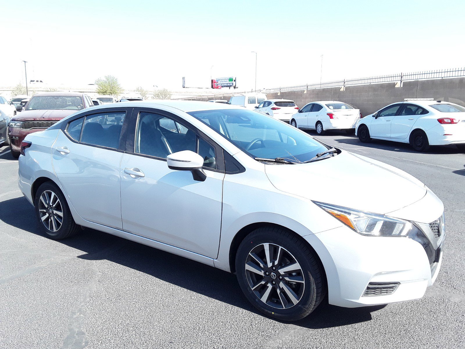 2021 Nissan Versa SV CVT