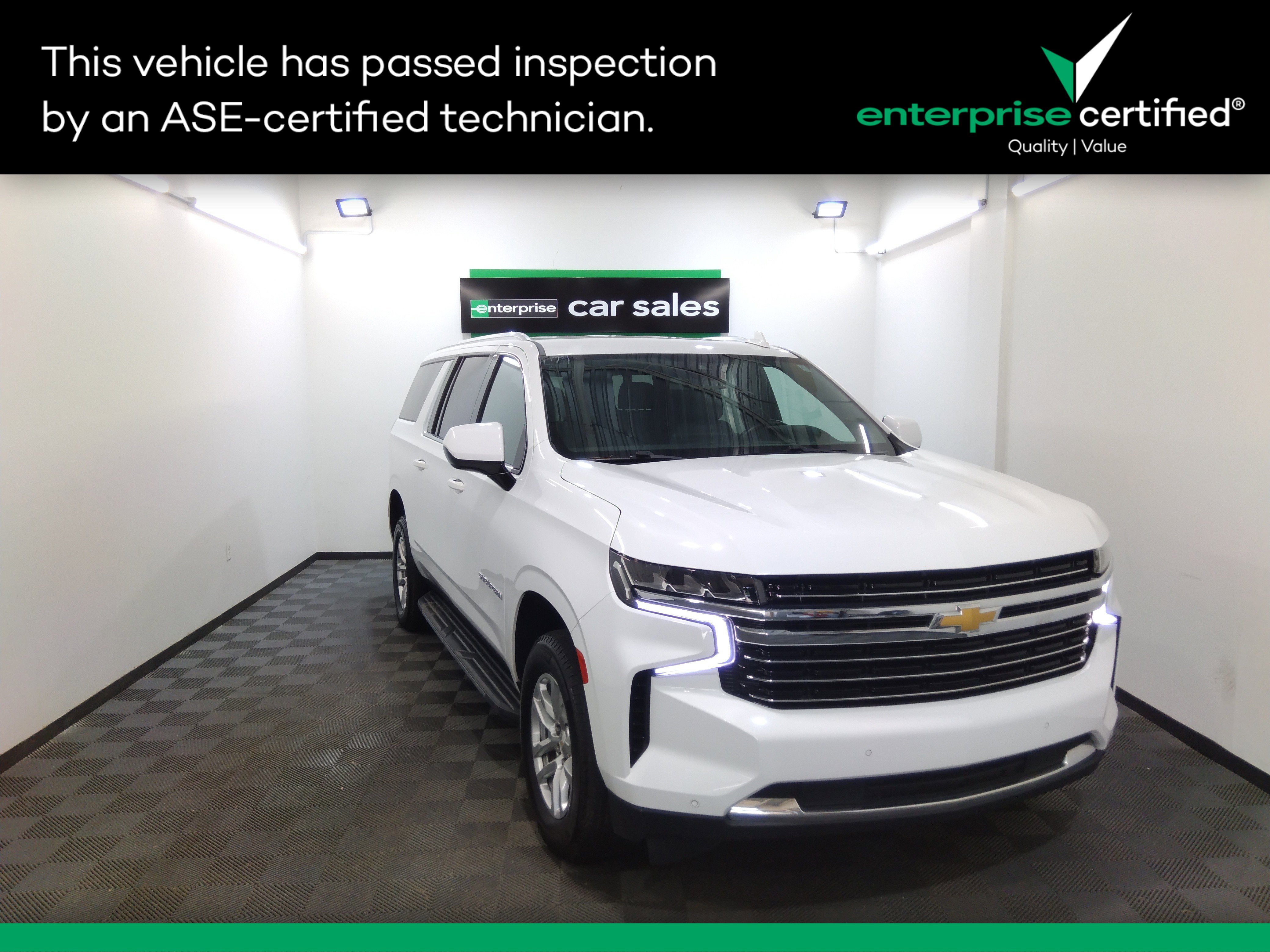 2023 Chevrolet Suburban 2WD 4dr LT