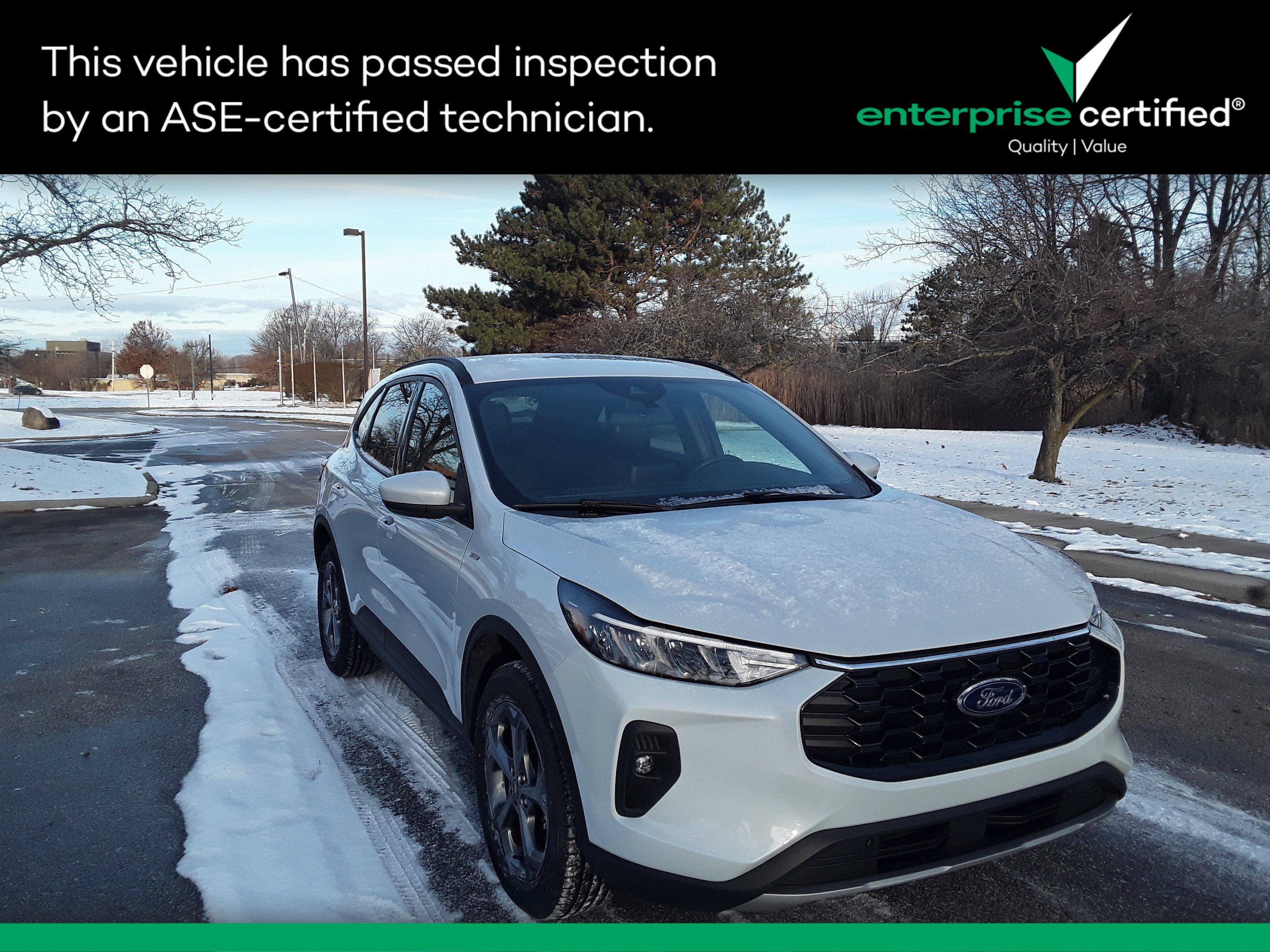 2025 Ford Escape ST-Line Select's photo