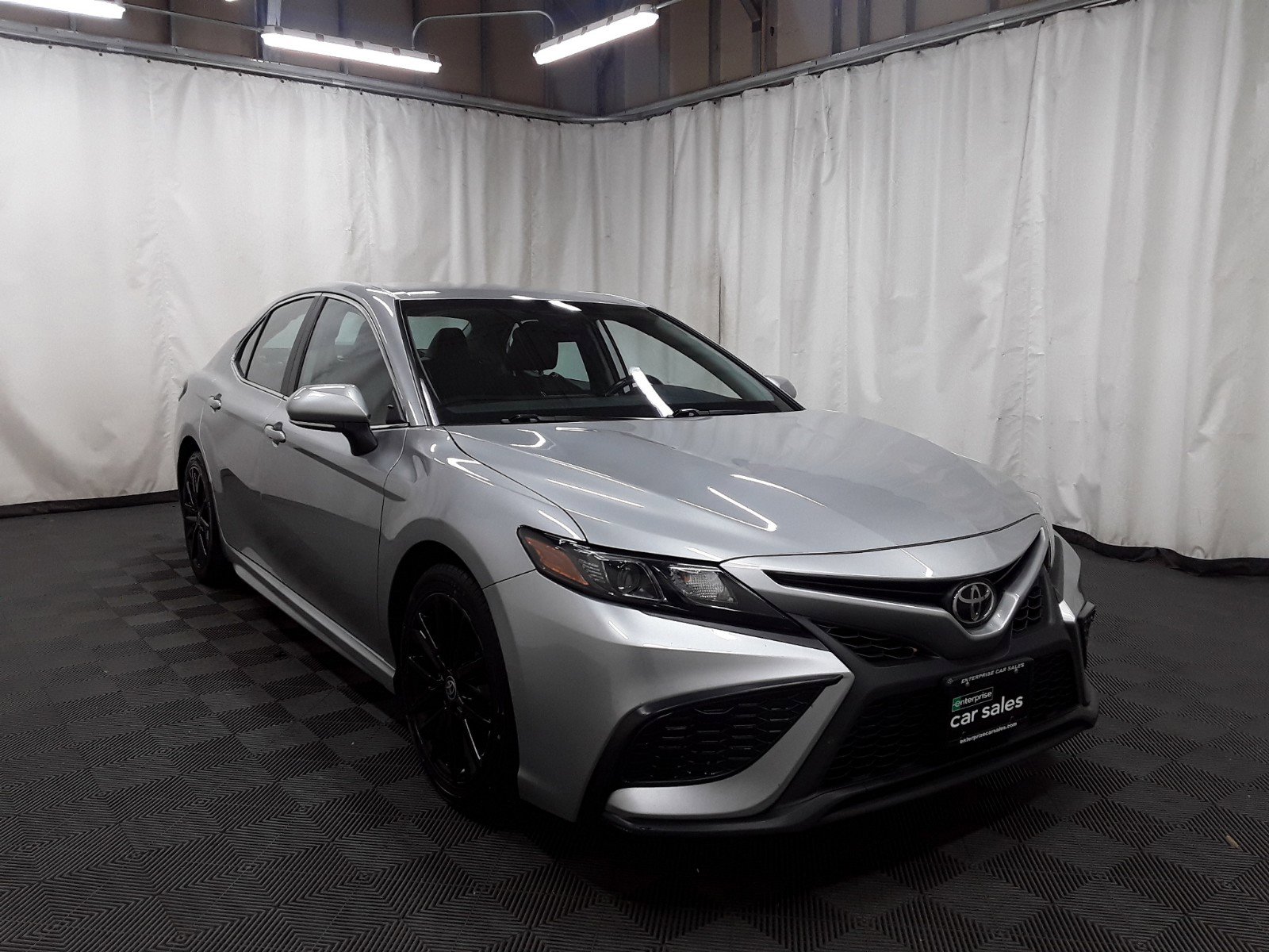 2022 Toyota Camry SE Auto