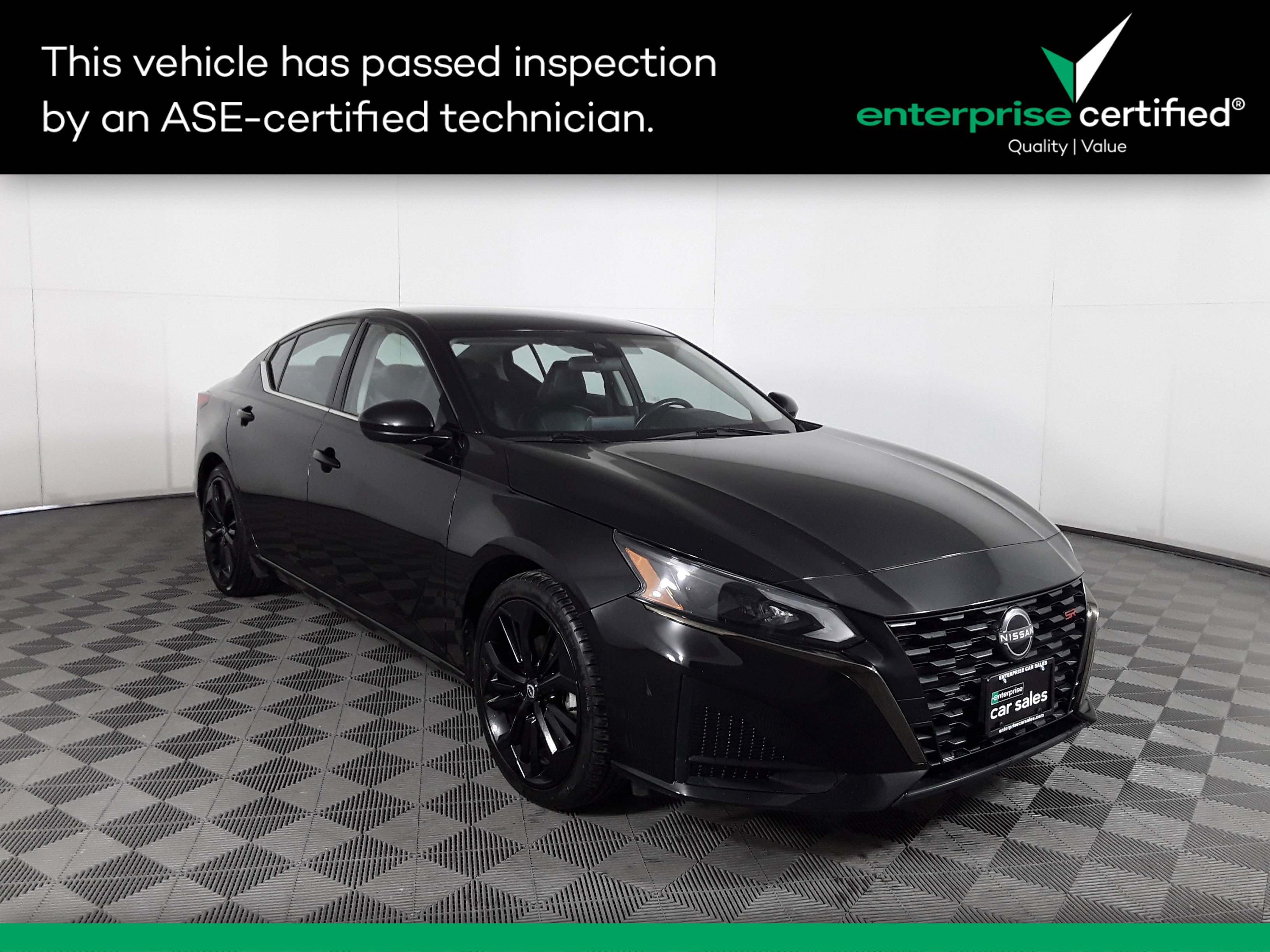 2023 Nissan Altima SR