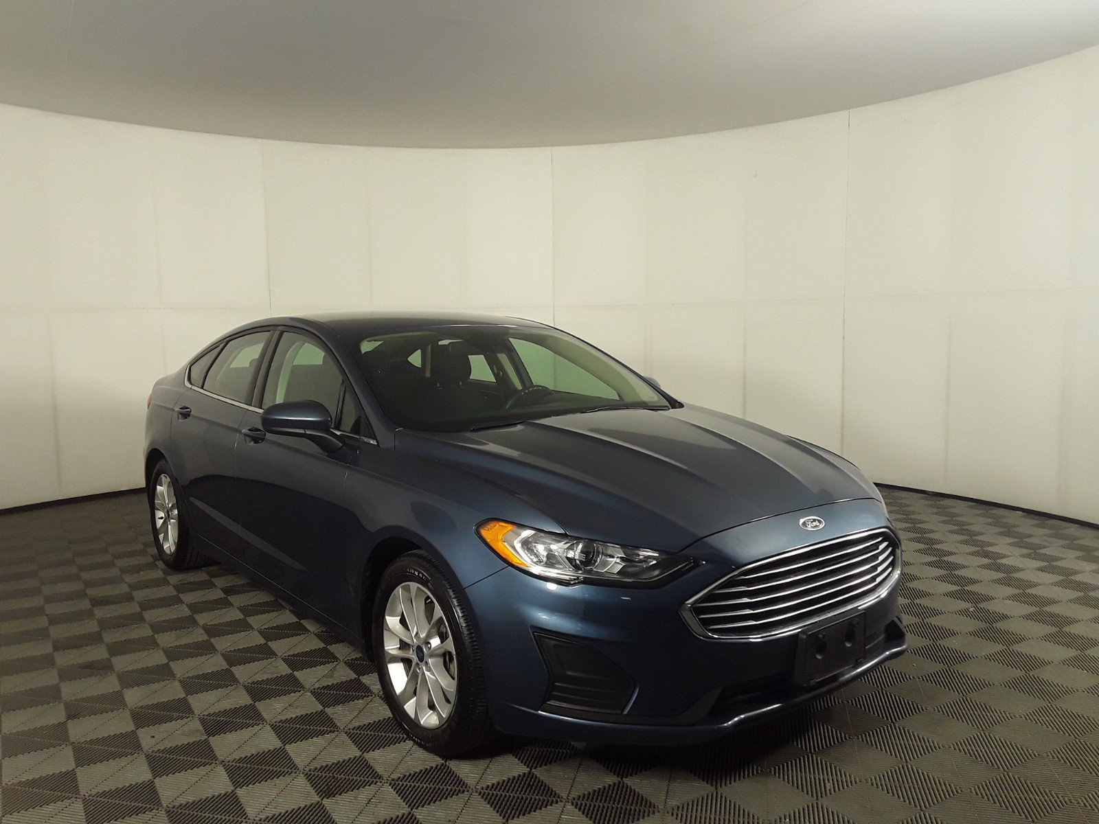 2019 Ford Fusion SE FWD