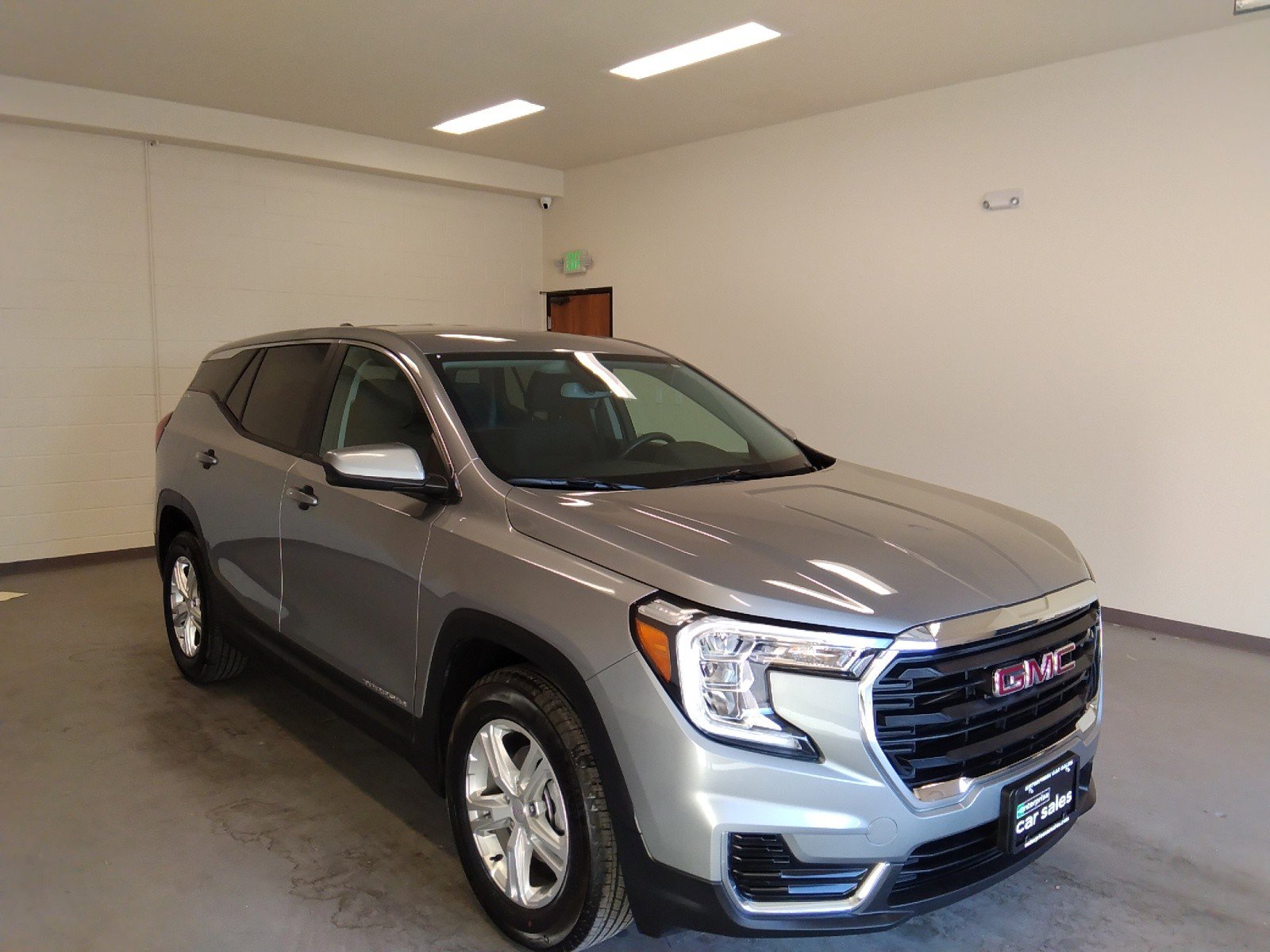 2024 GMC Terrain FWD 4dr SLE