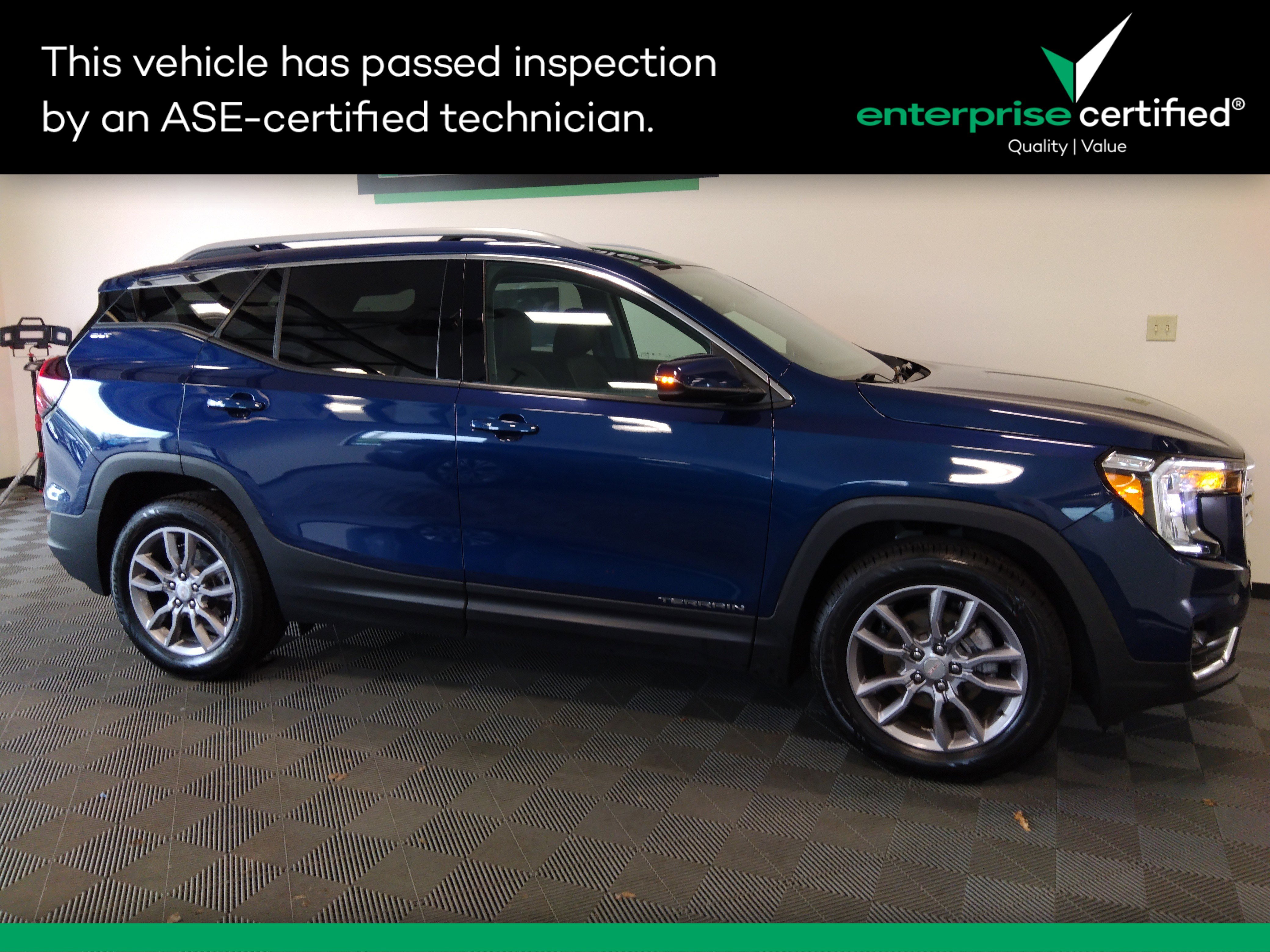 2023 GMC Terrain FWD 4dr SLT