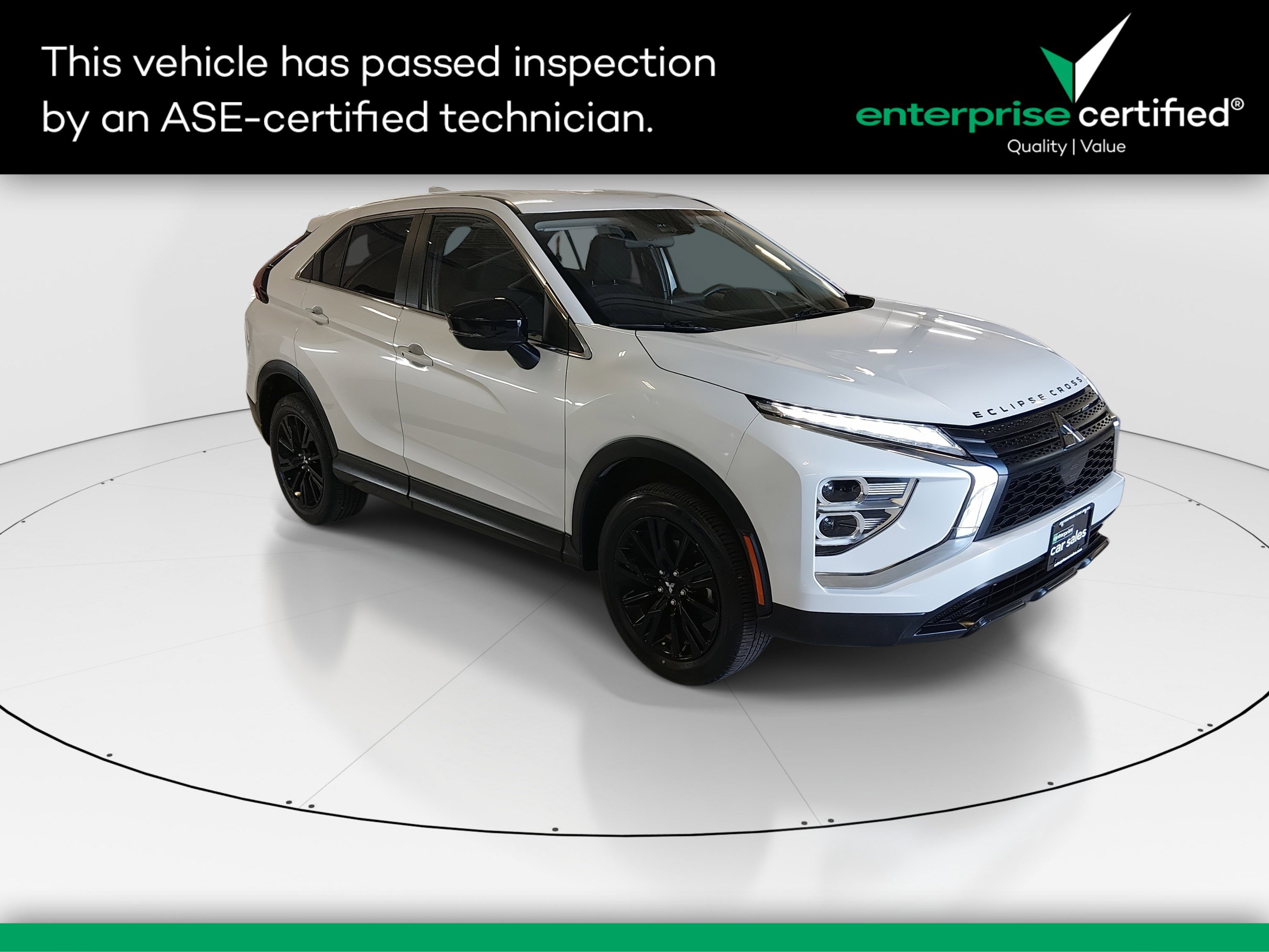 2024 Mitsubishi Eclipse Cross LE's photo