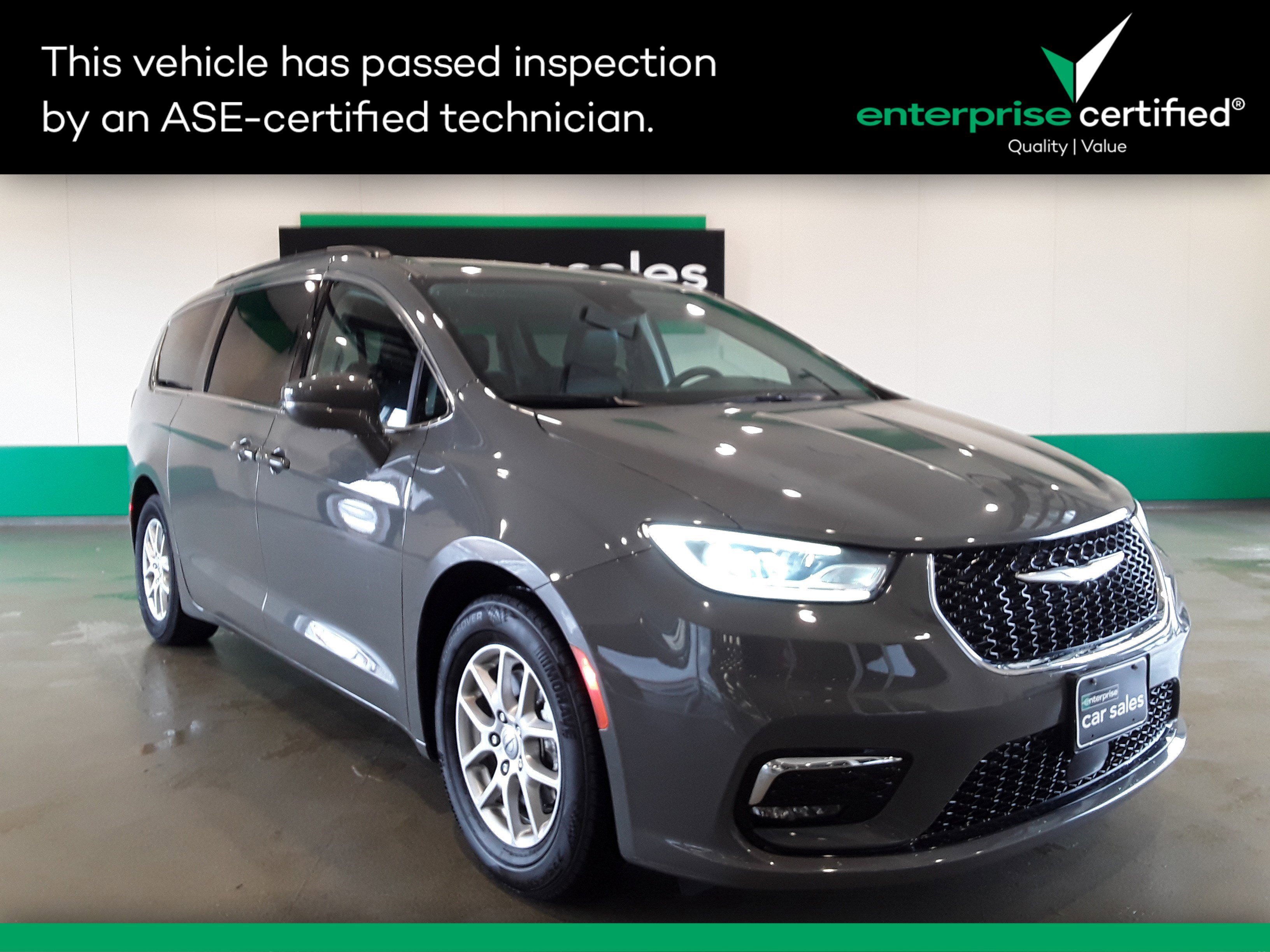 Used 2022 Chrysler Pacifica Touring L FWD