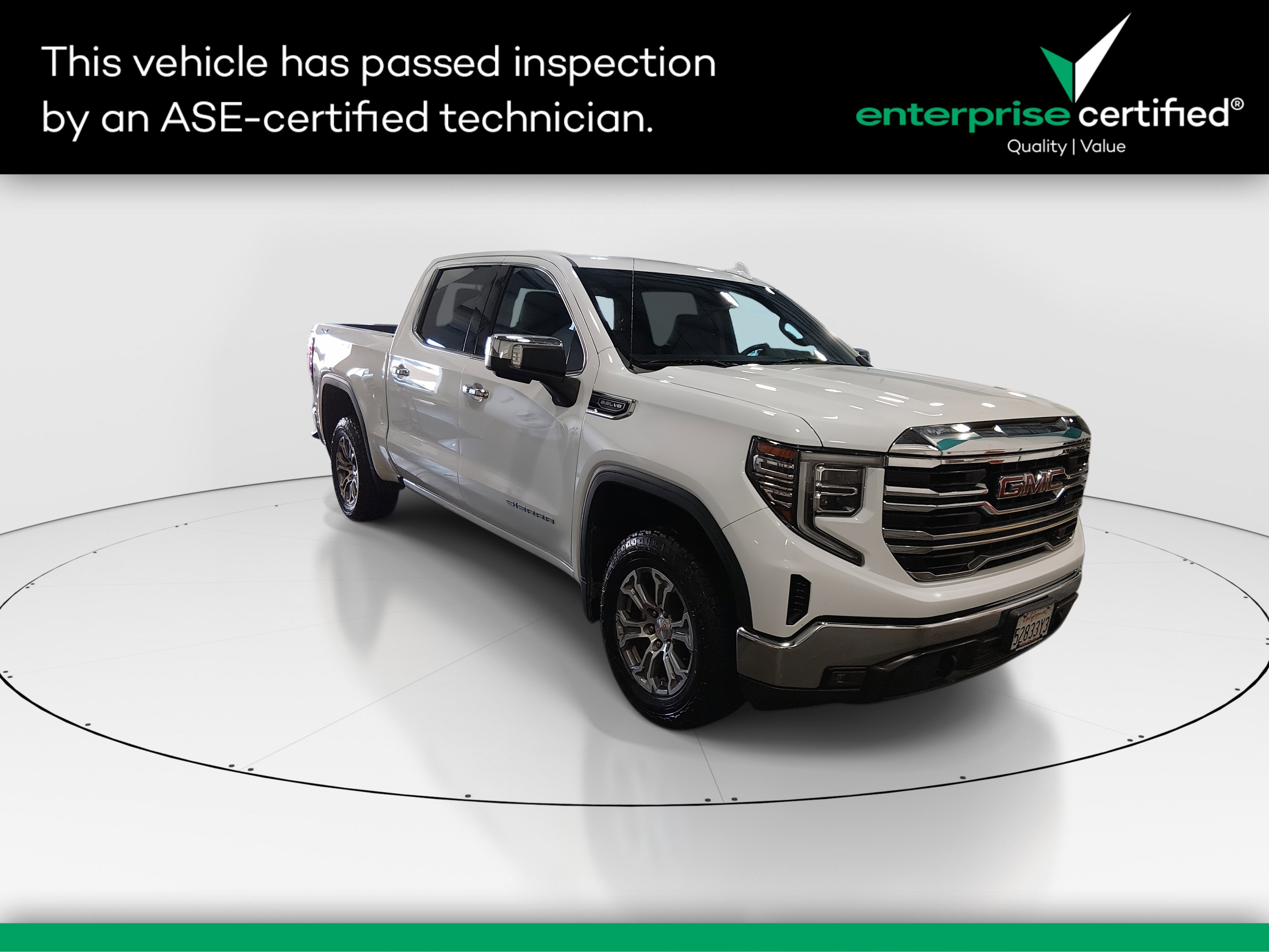 2024 GMC Sierra SLT's photo