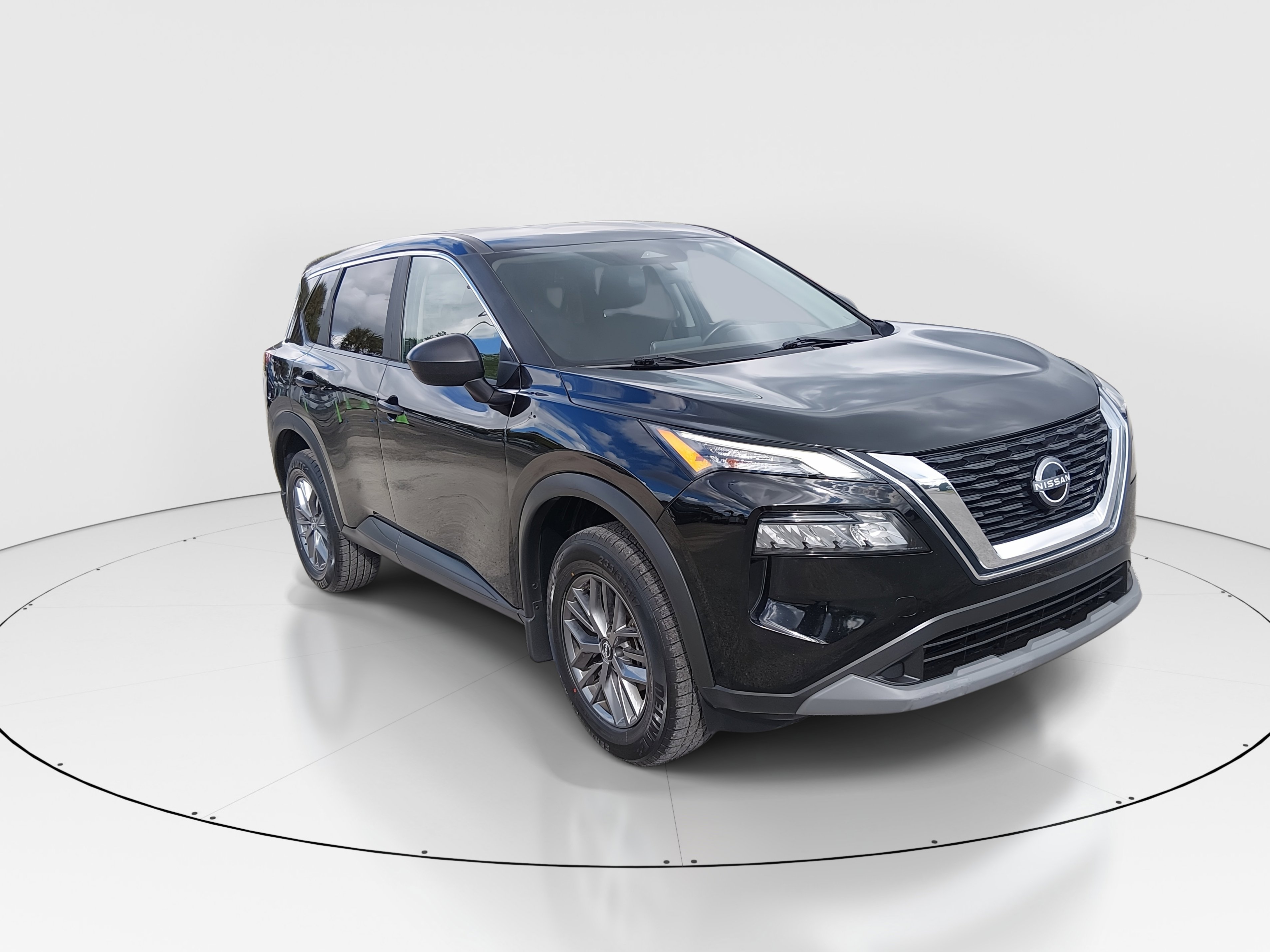 Used 2023 Nissan Versa SV CVT