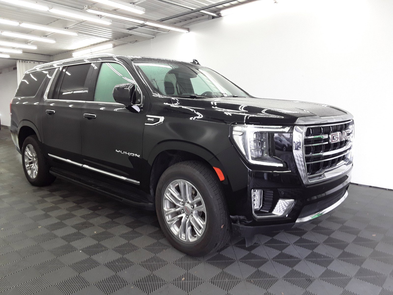 2023 GMC Yukon XL 4WD 4dr SLT