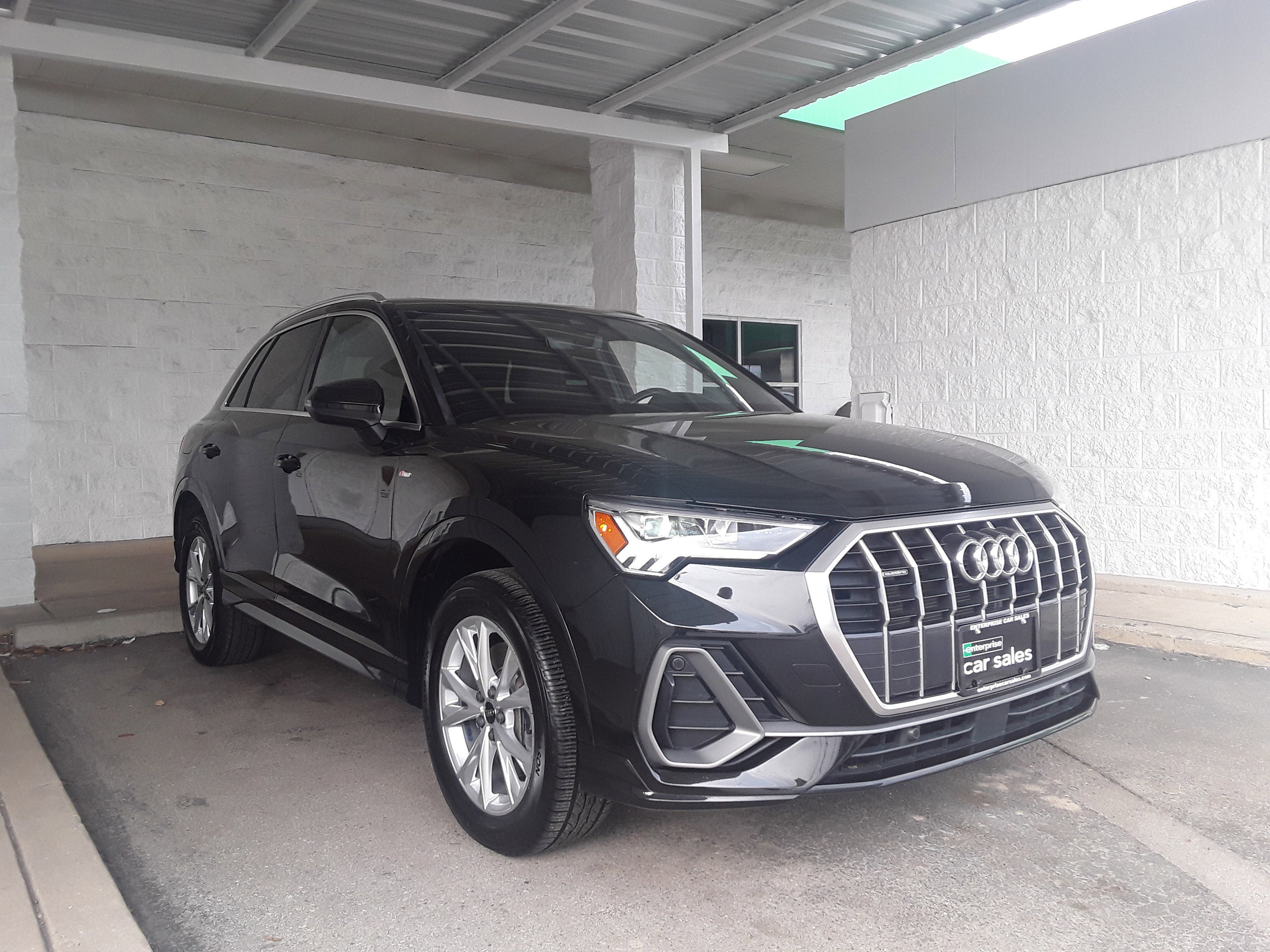 2023 Audi Q3 S line Premium 45 TFSI quattro