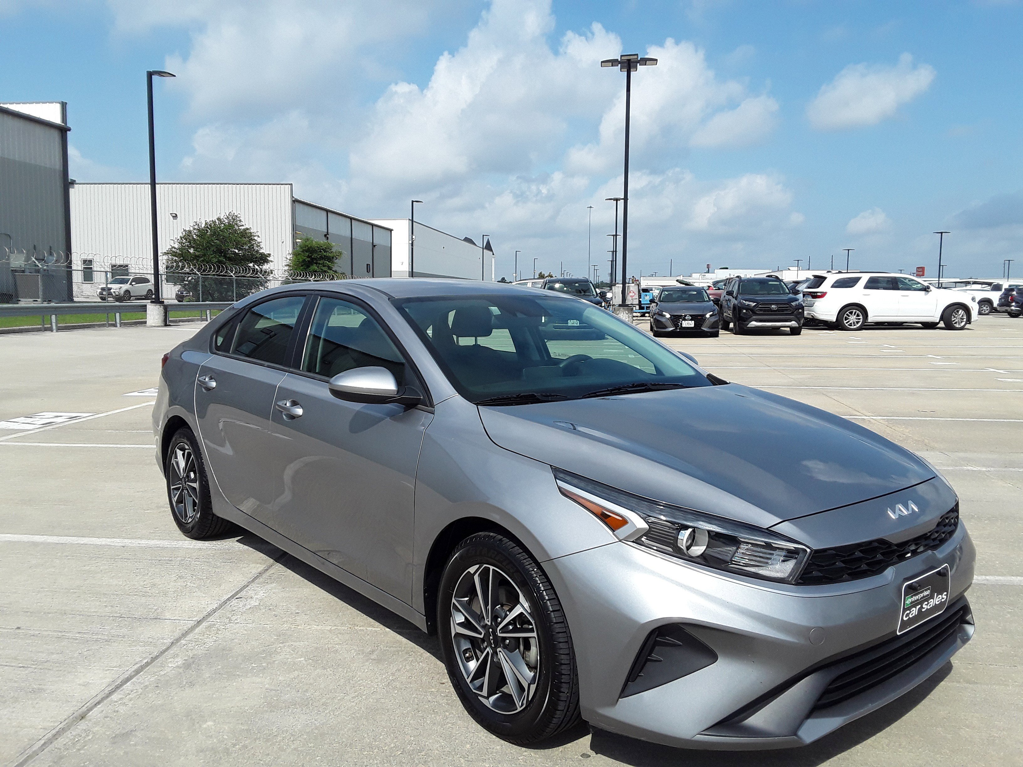 2023 Kia Forte LXS IVT