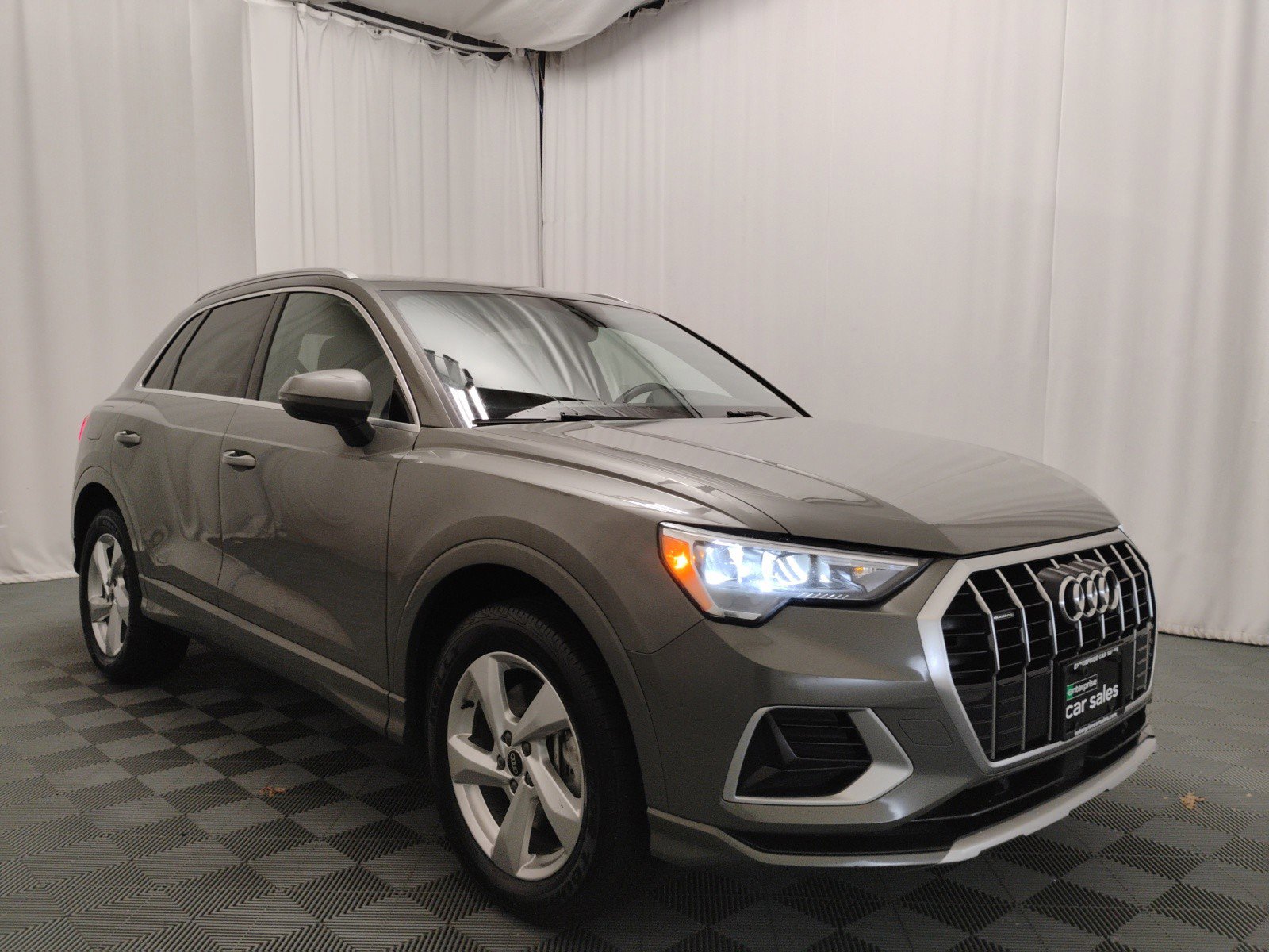 2021 Audi Q3 Premium 40 TFSI quattro