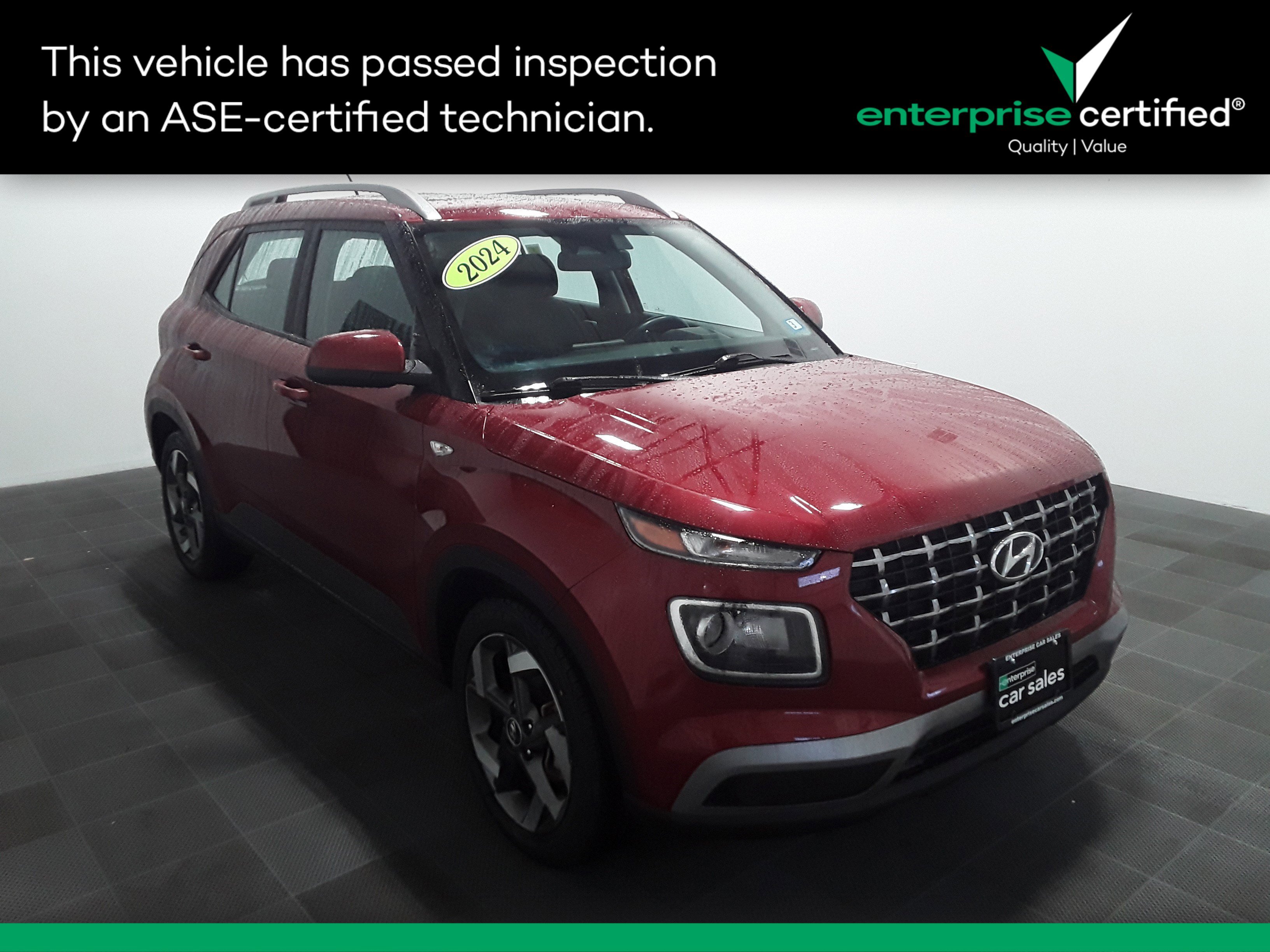 Used 2024 Hyundai Venue SEL IVT