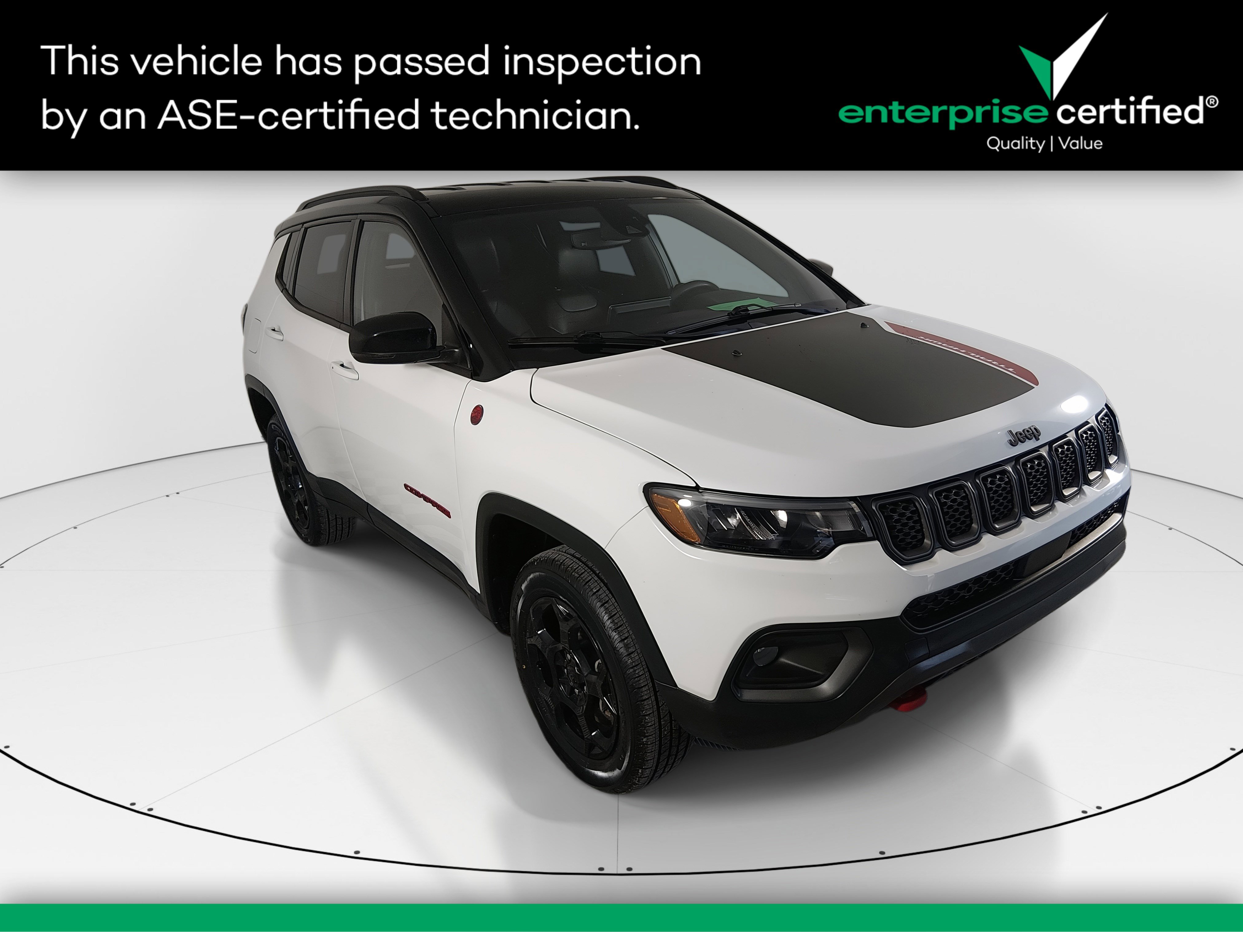 2023 Jeep Compass Trailhawk's photo