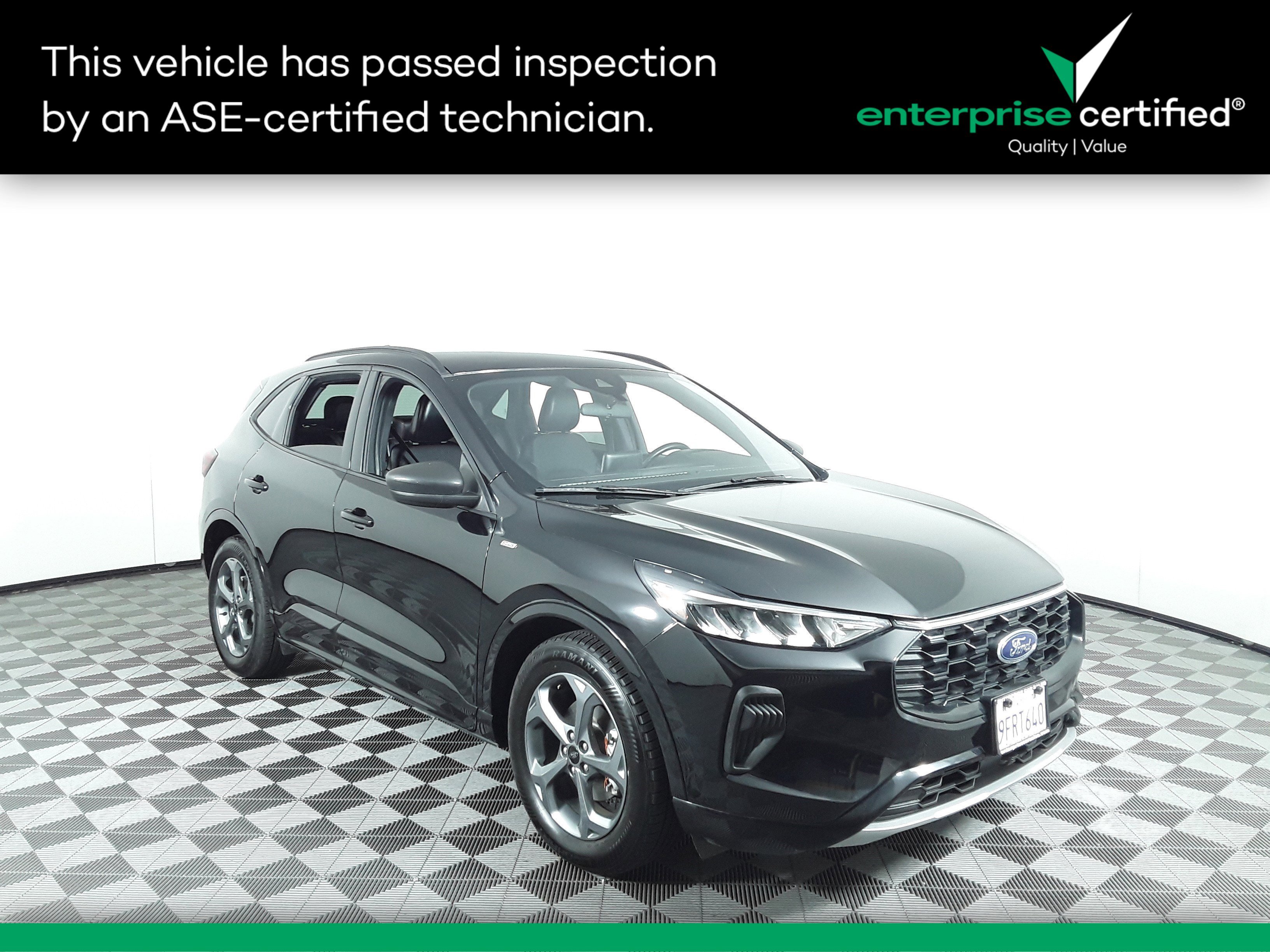 2023 Ford Escape ST-Line's photo