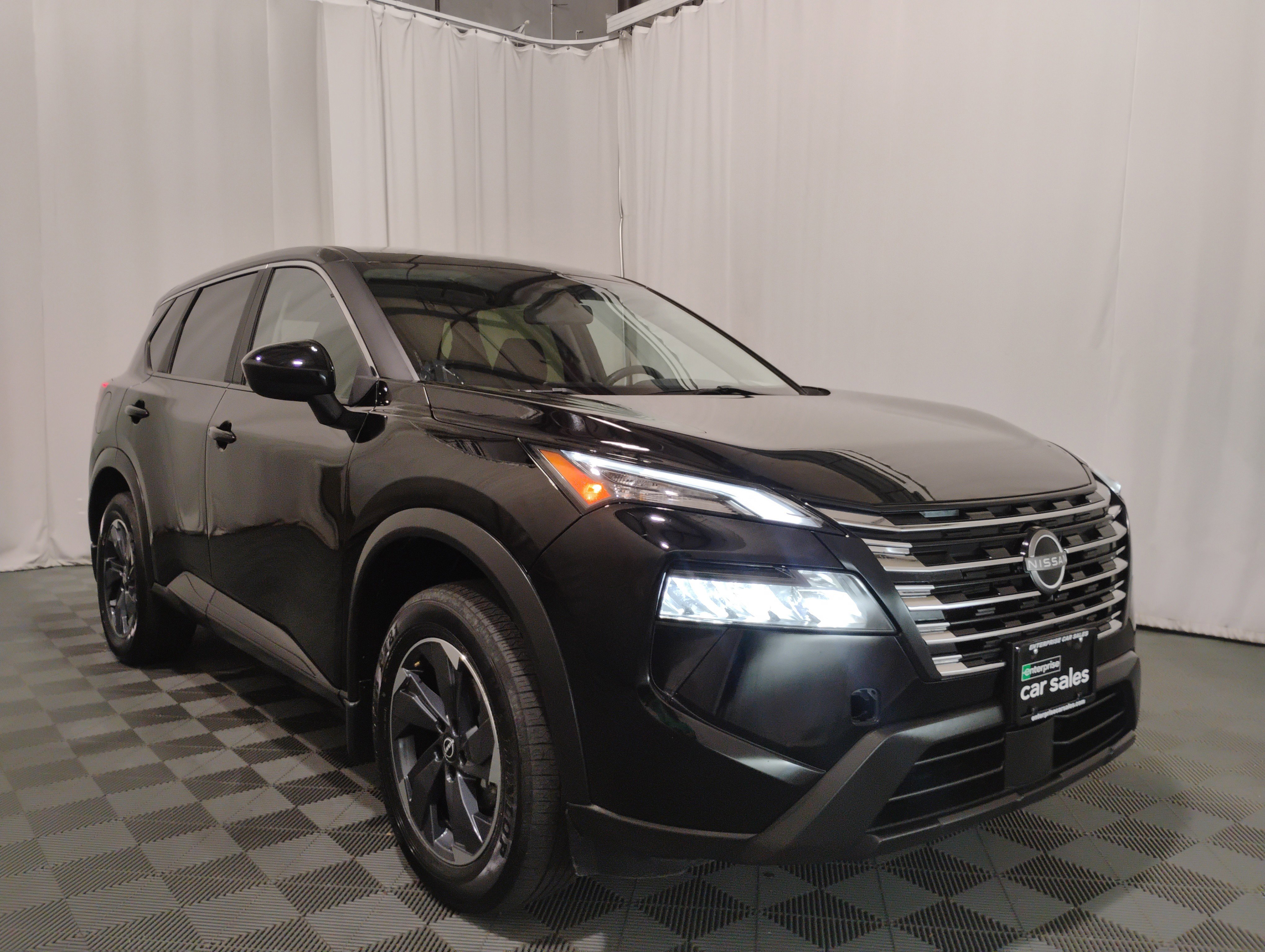 Used 2024 Nissan Rogue AWD SV