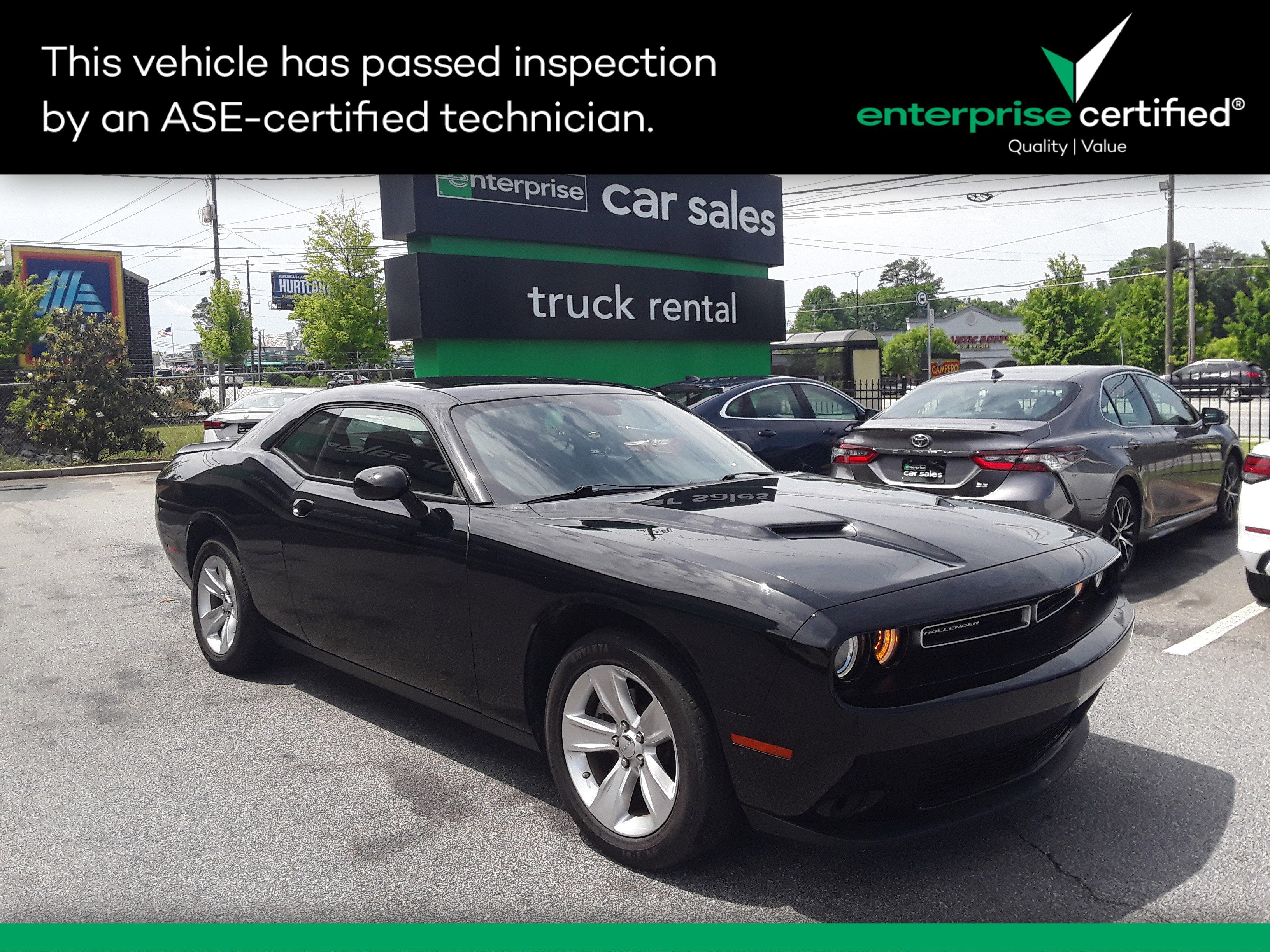 2023 Dodge Challenger SXT RWD