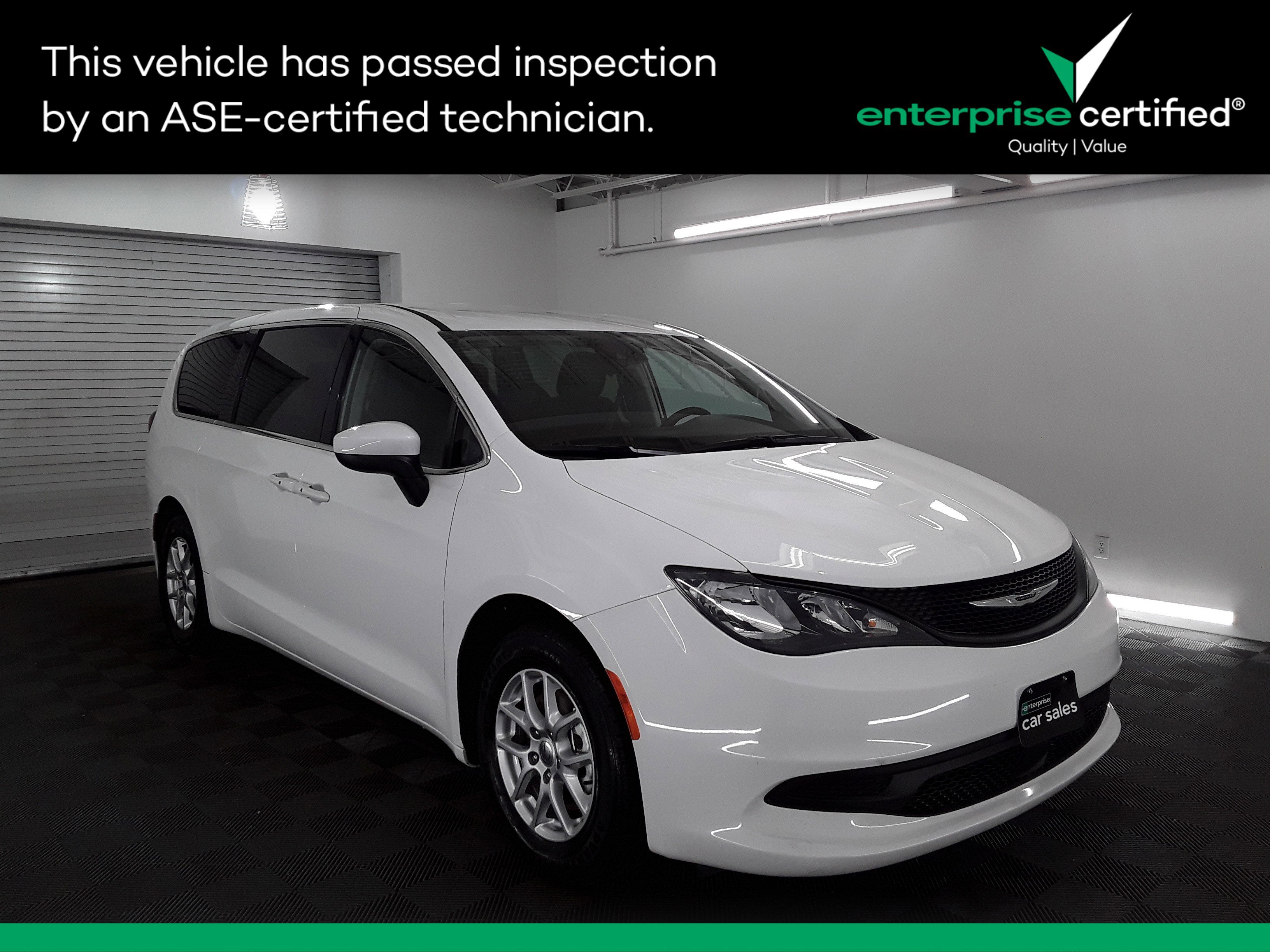 2023 Chrysler Voyager LX FWD