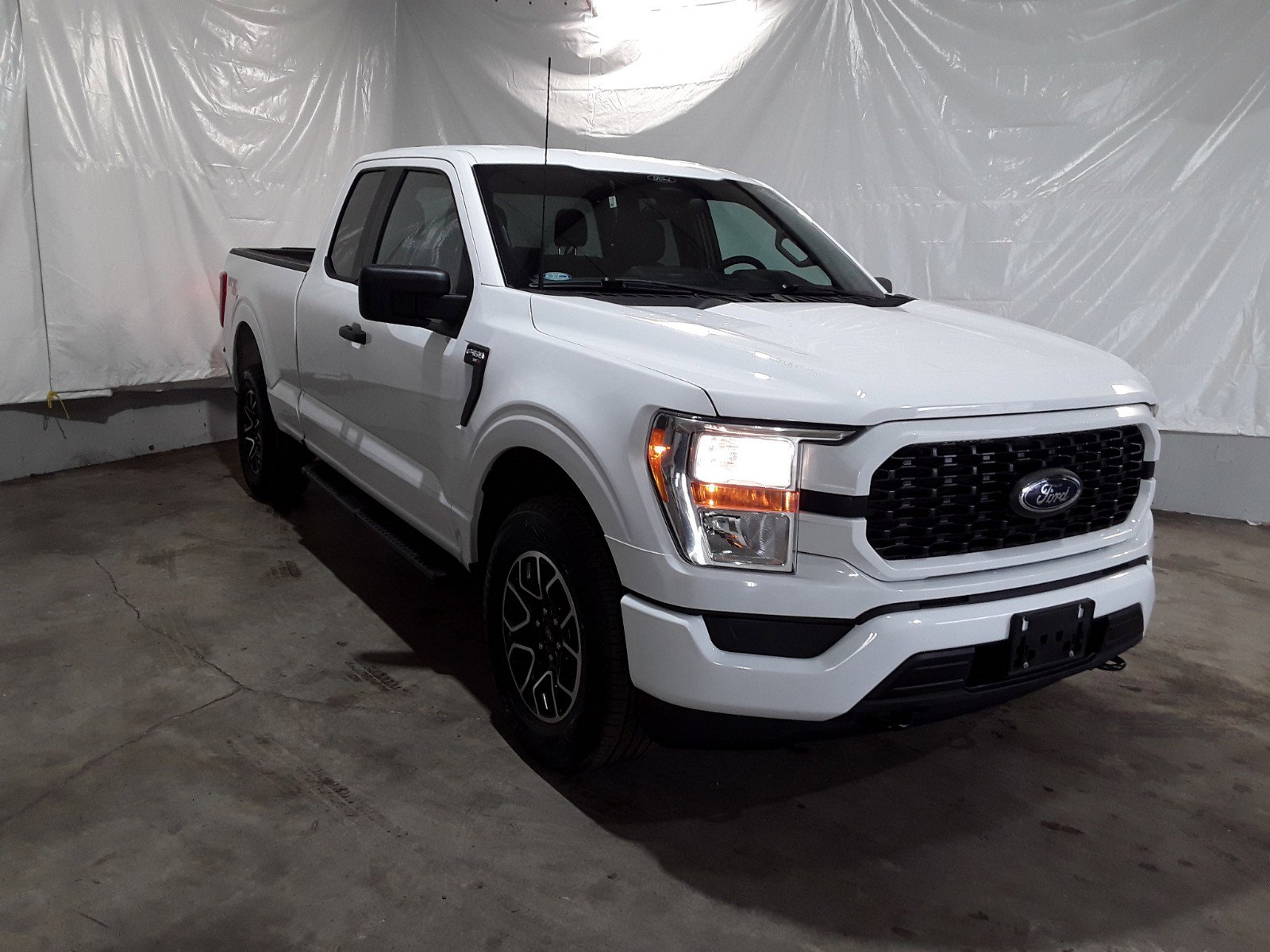 2022 Ford F-150 XL 4WD SuperCab 6.5' Box