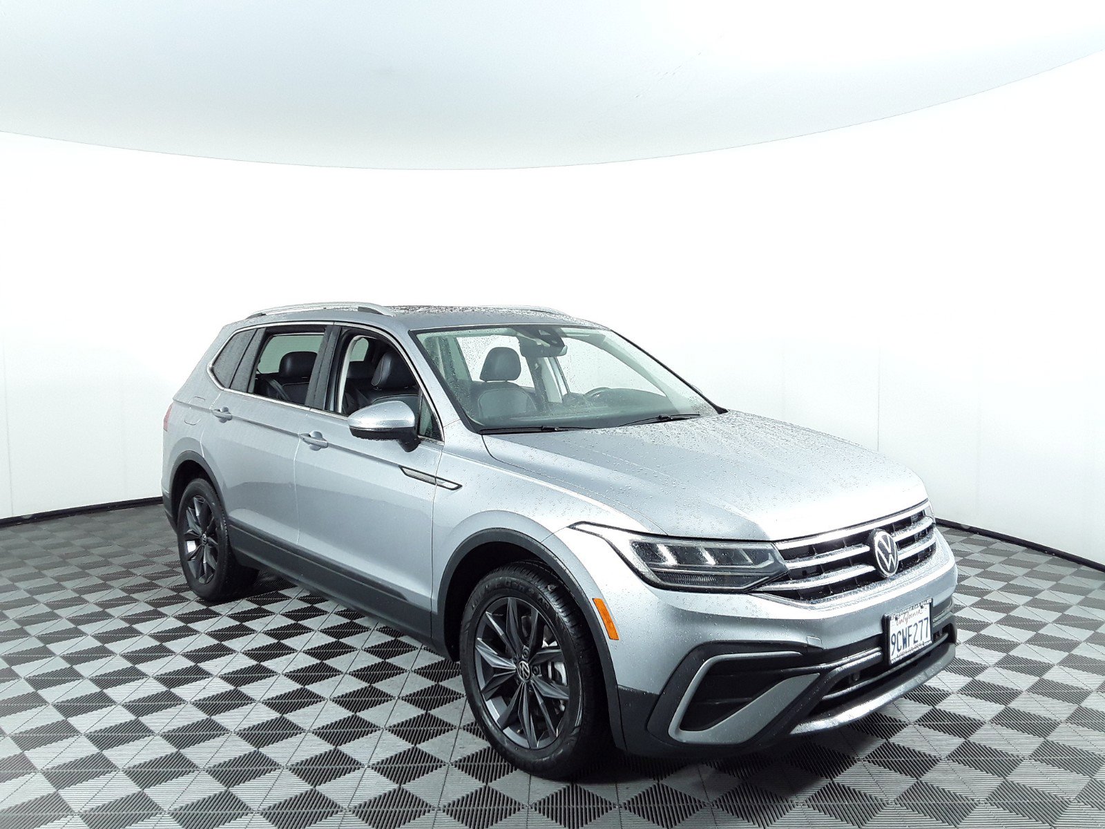 2022 Volkswagen Tiguan 2.0T SE FWD