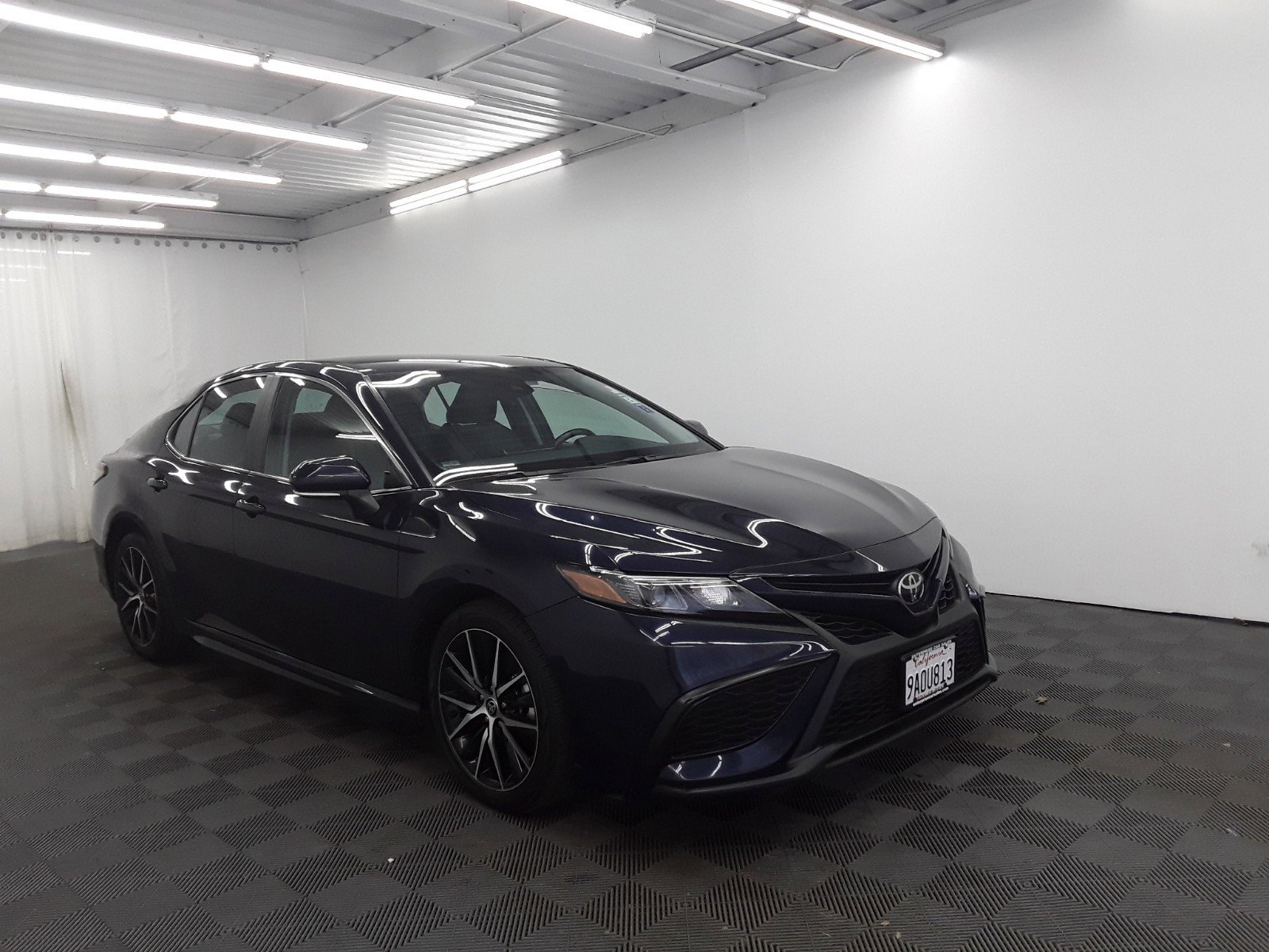 2022 Toyota Camry SE Auto