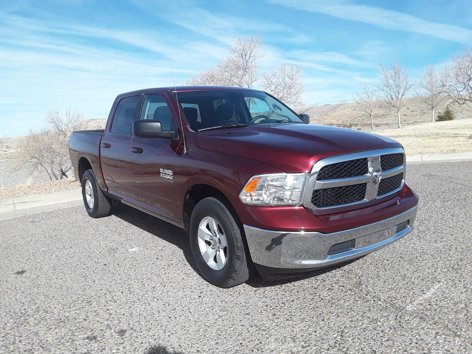 2021 Ram 1500 Classic SLT 4x4 Crew Cab 5'7