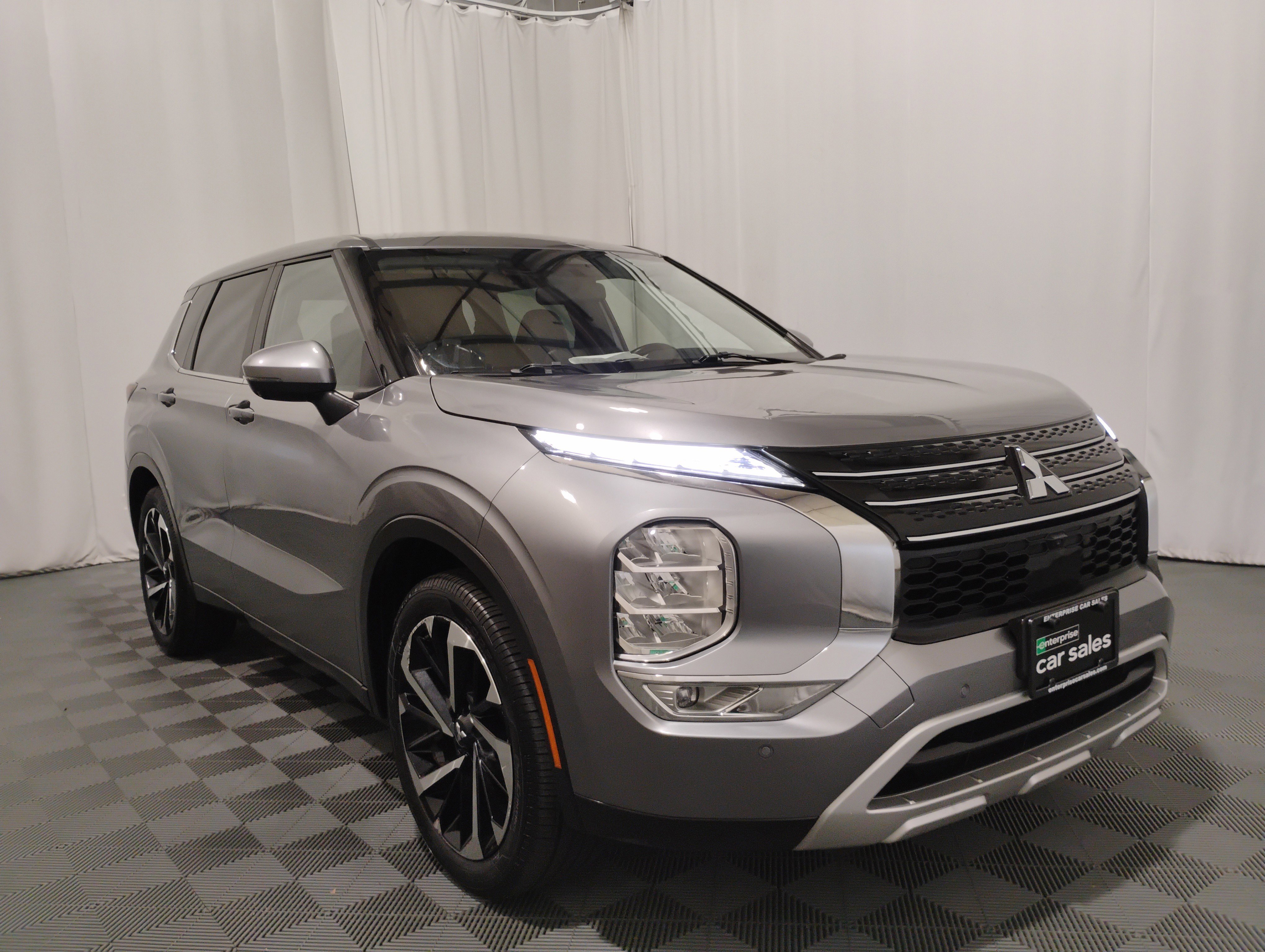 2023 Mitsubishi Outlander SE FWD