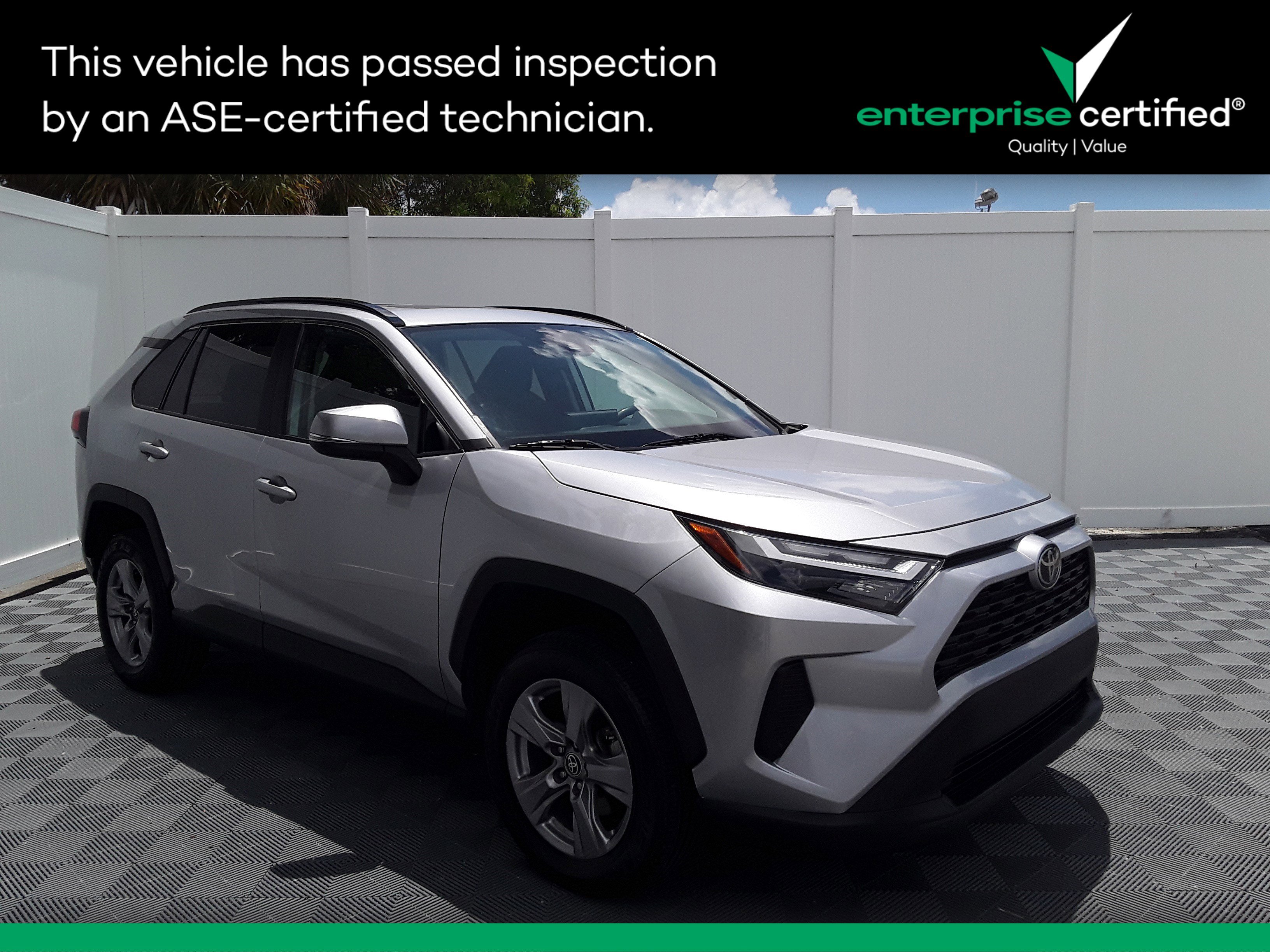 2022 Toyota RAV4 XLE FWD