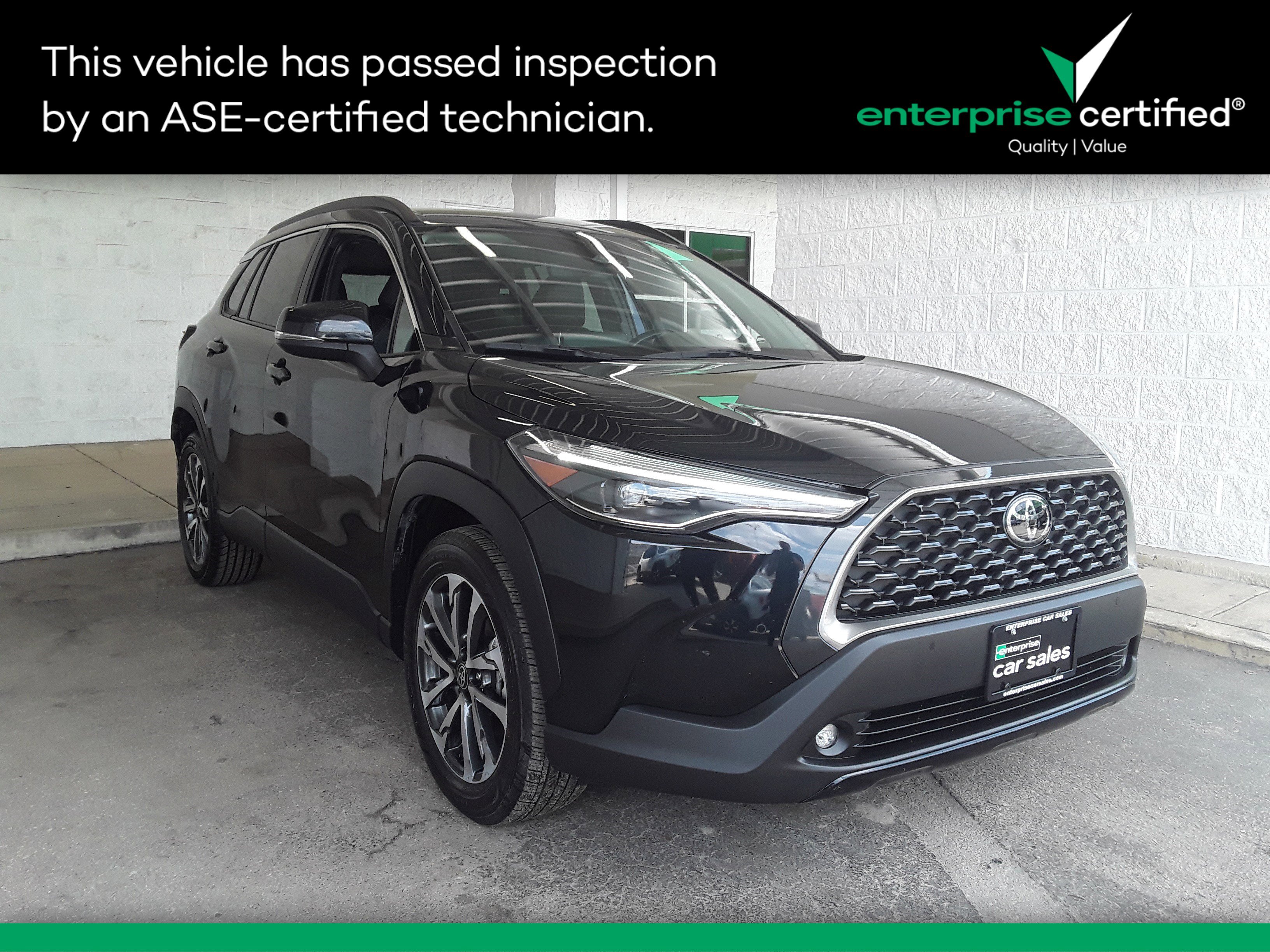 2024 Toyota Corolla Cross XLE 2WD
