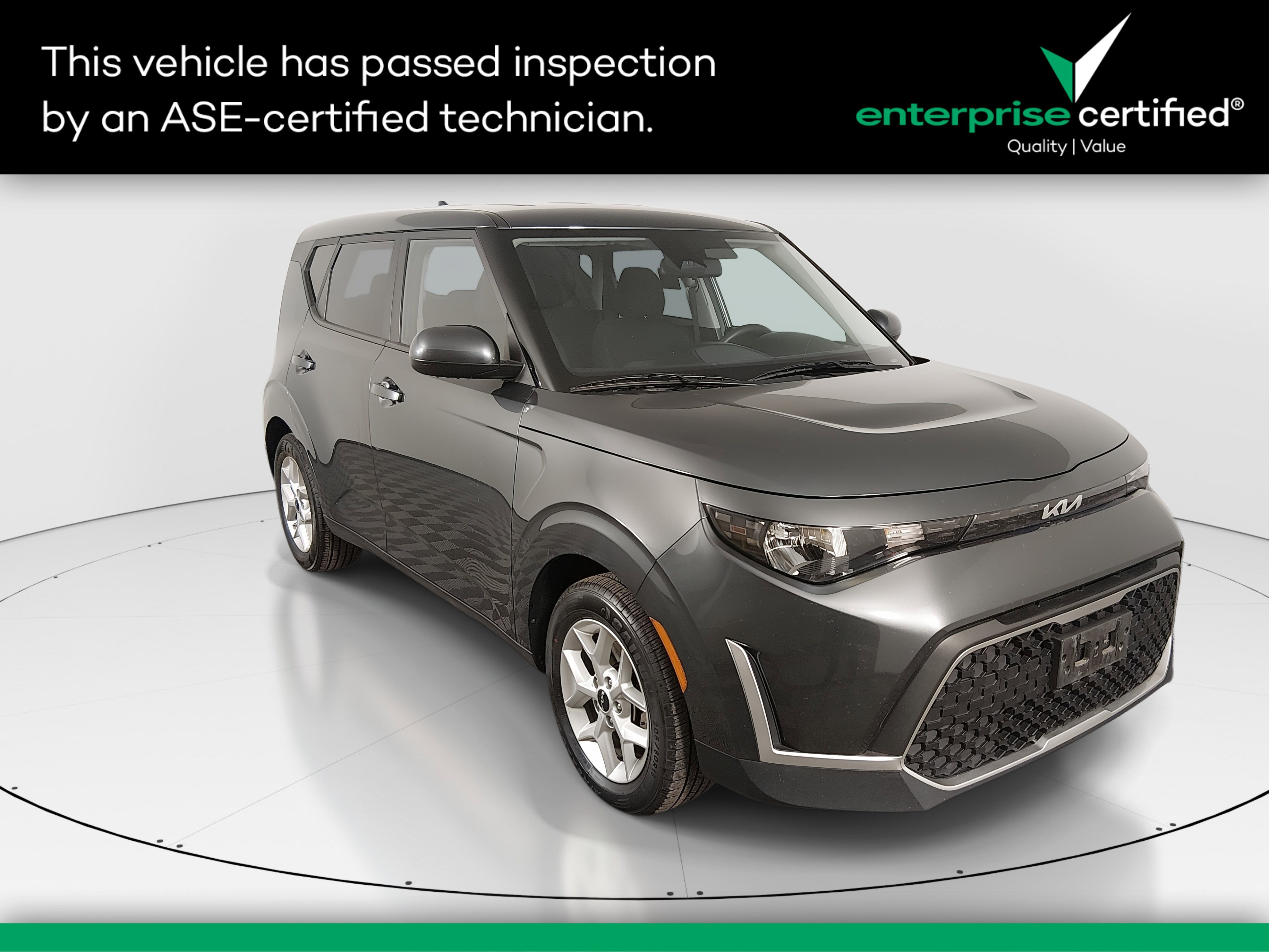 2023 Kia Soul LX's photo