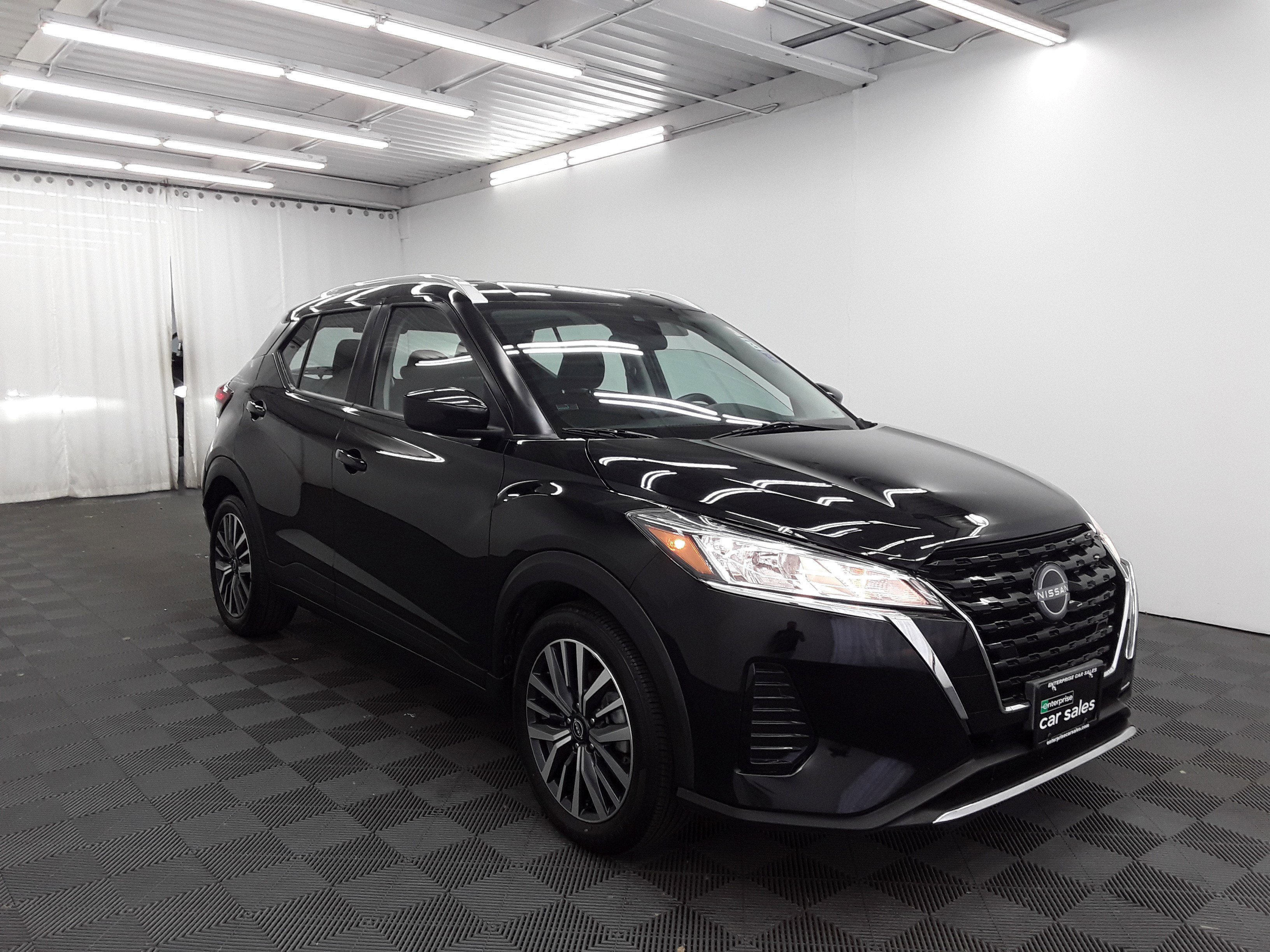 2022 Nissan Kicks SV FWD