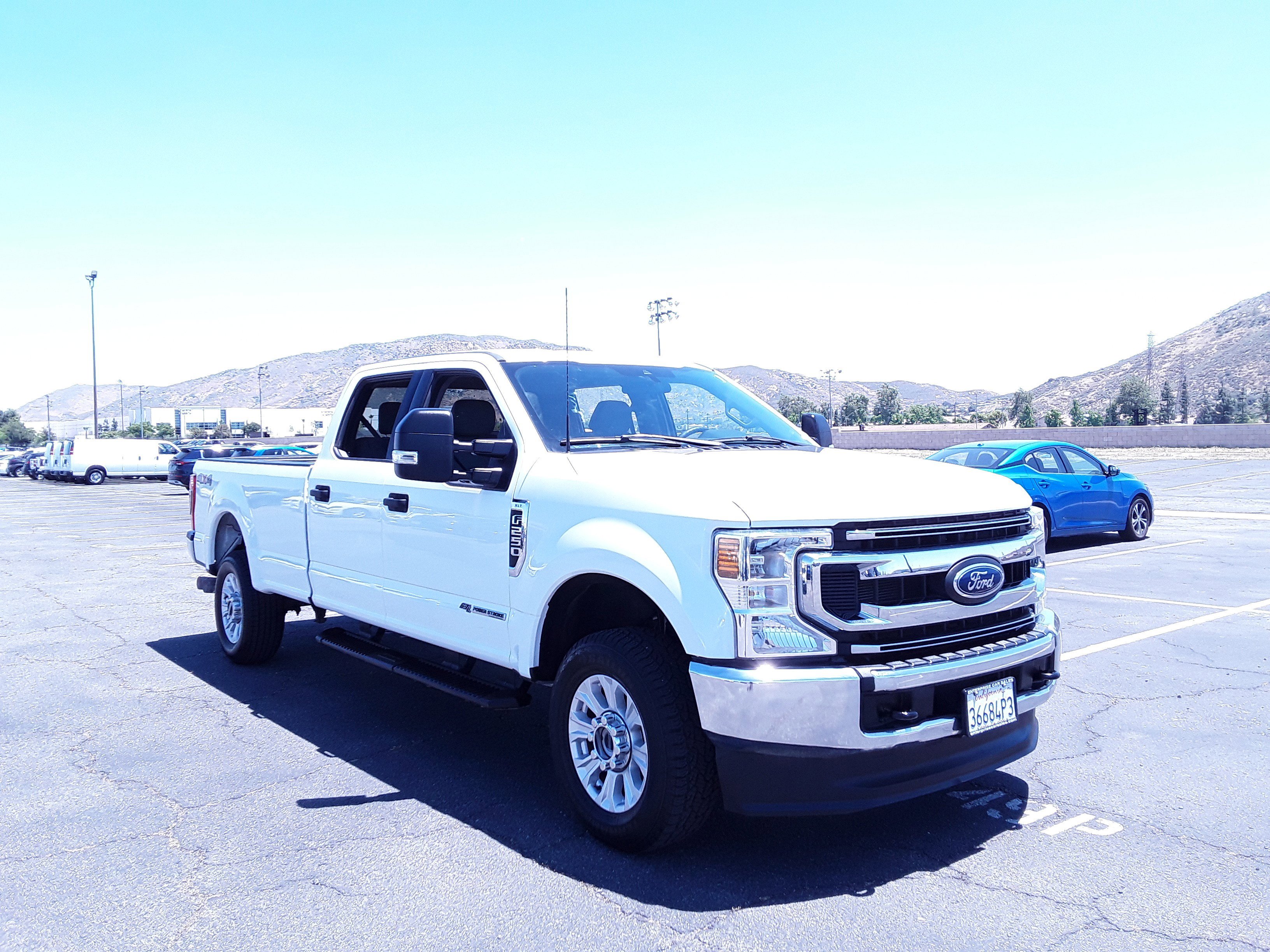 2022 Ford Super Duty F-250 SRW XLT 4WD Crew Cab 8' Box