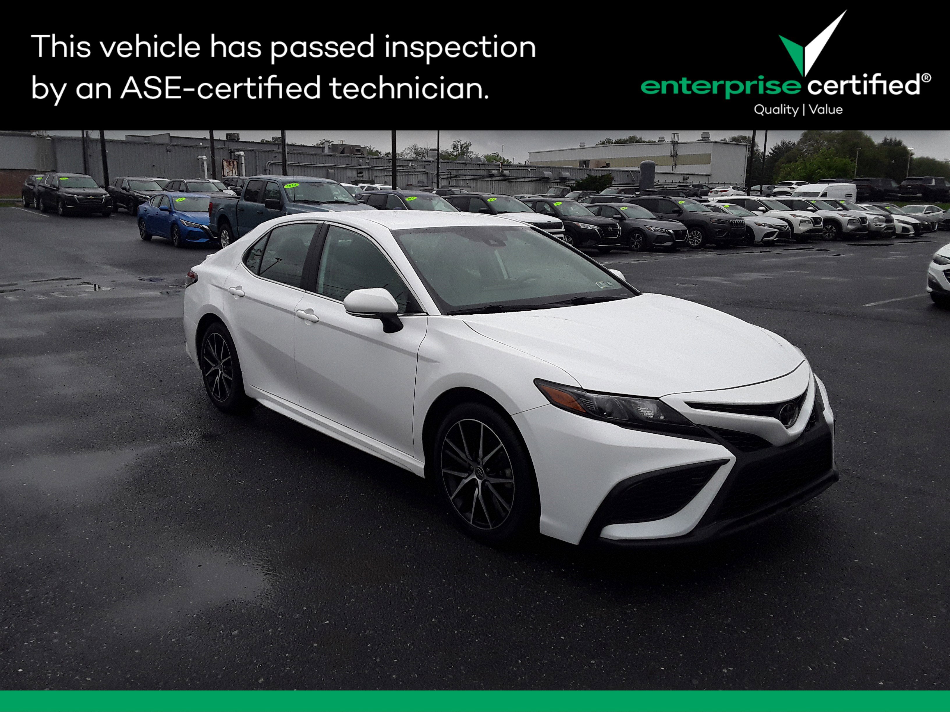 2023 Toyota Camry SE Auto
