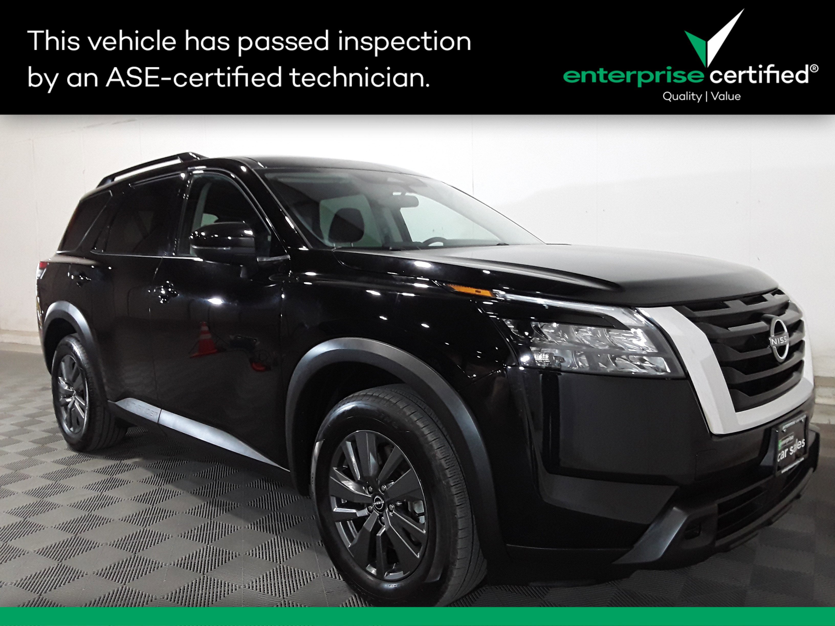 Used 2024 Nissan Pathfinder SV 2WD