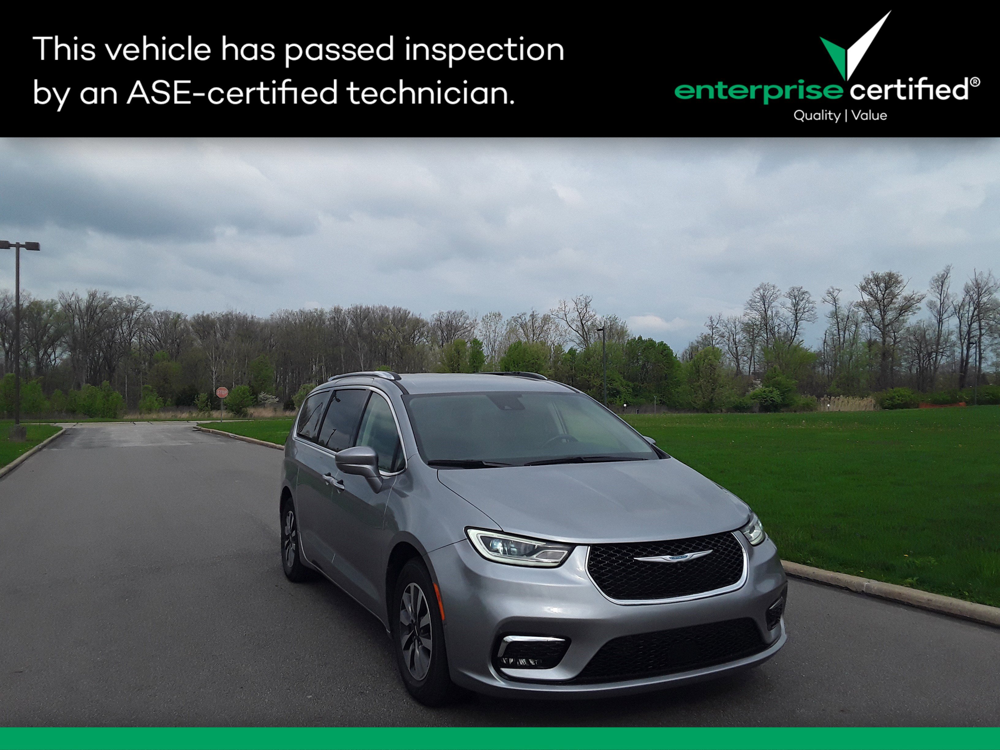2021 Chrysler Pacifica Hybrid Touring L FWD
