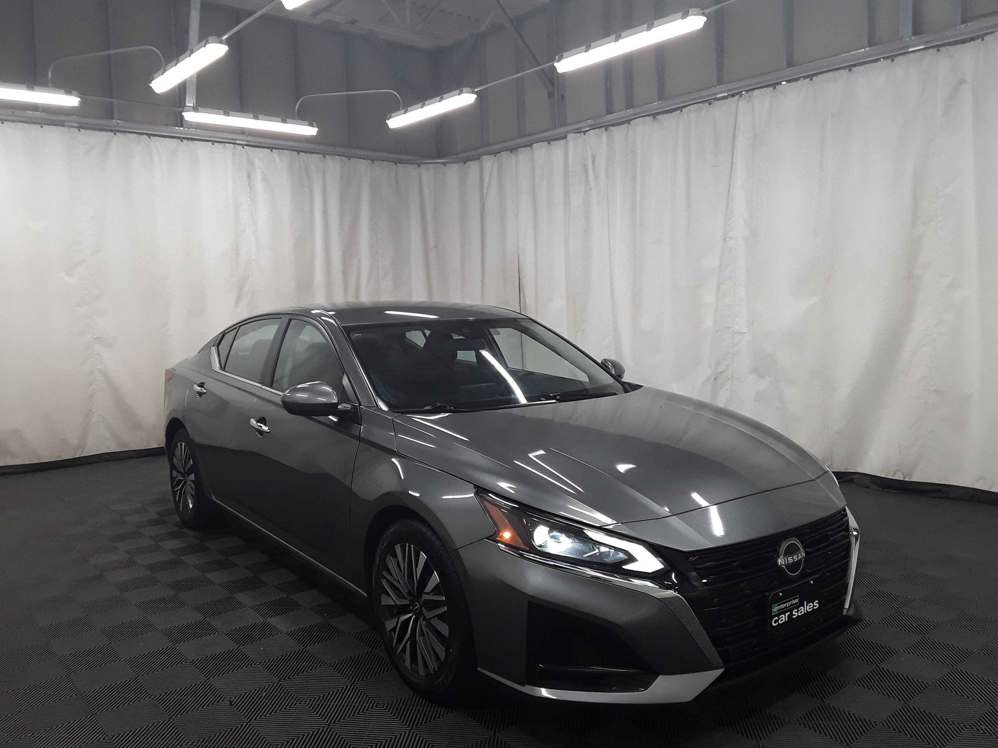 2023 Nissan Altima 2.5 SV Sedan