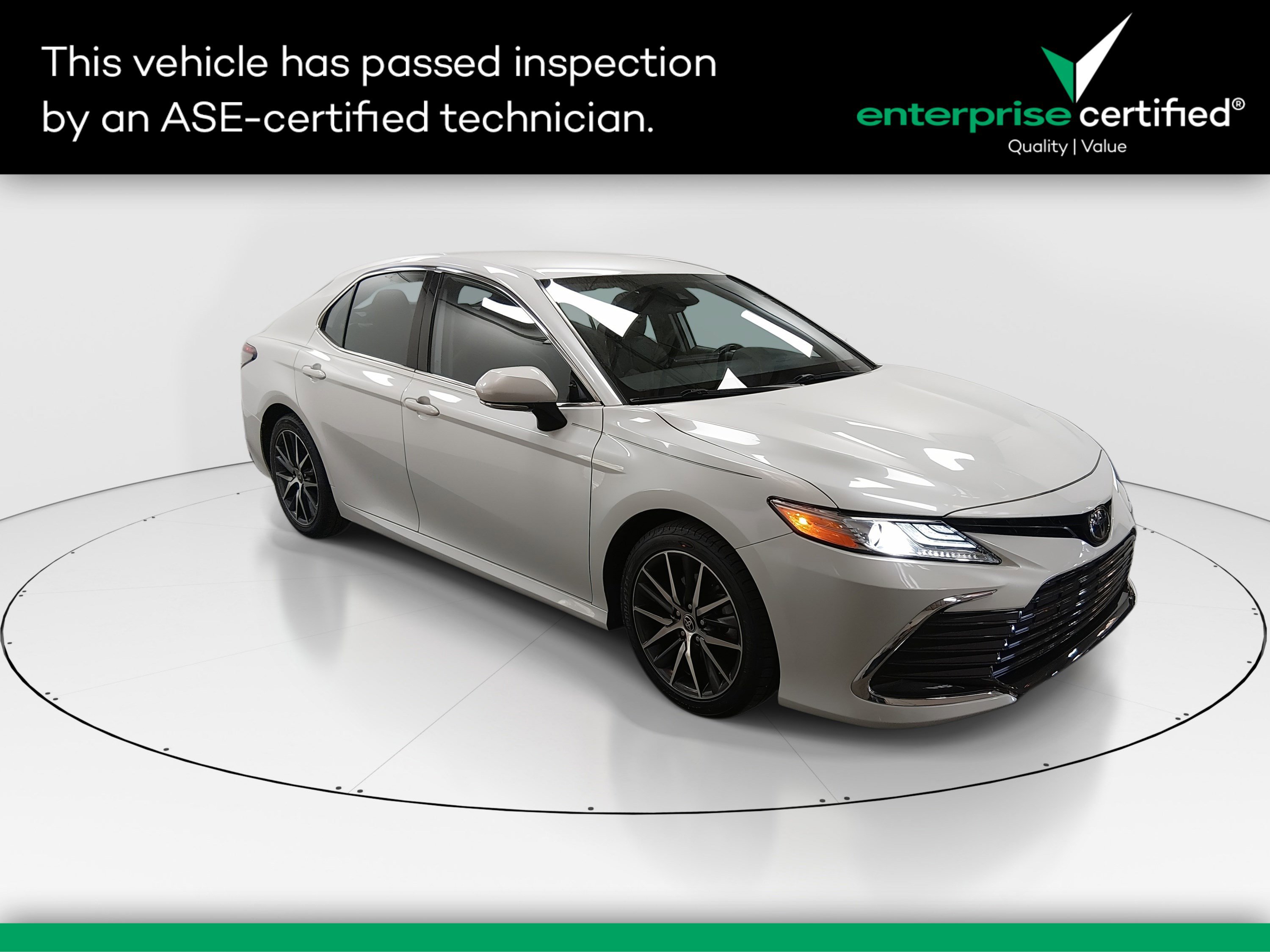 2023 Toyota Camry XLE's photo