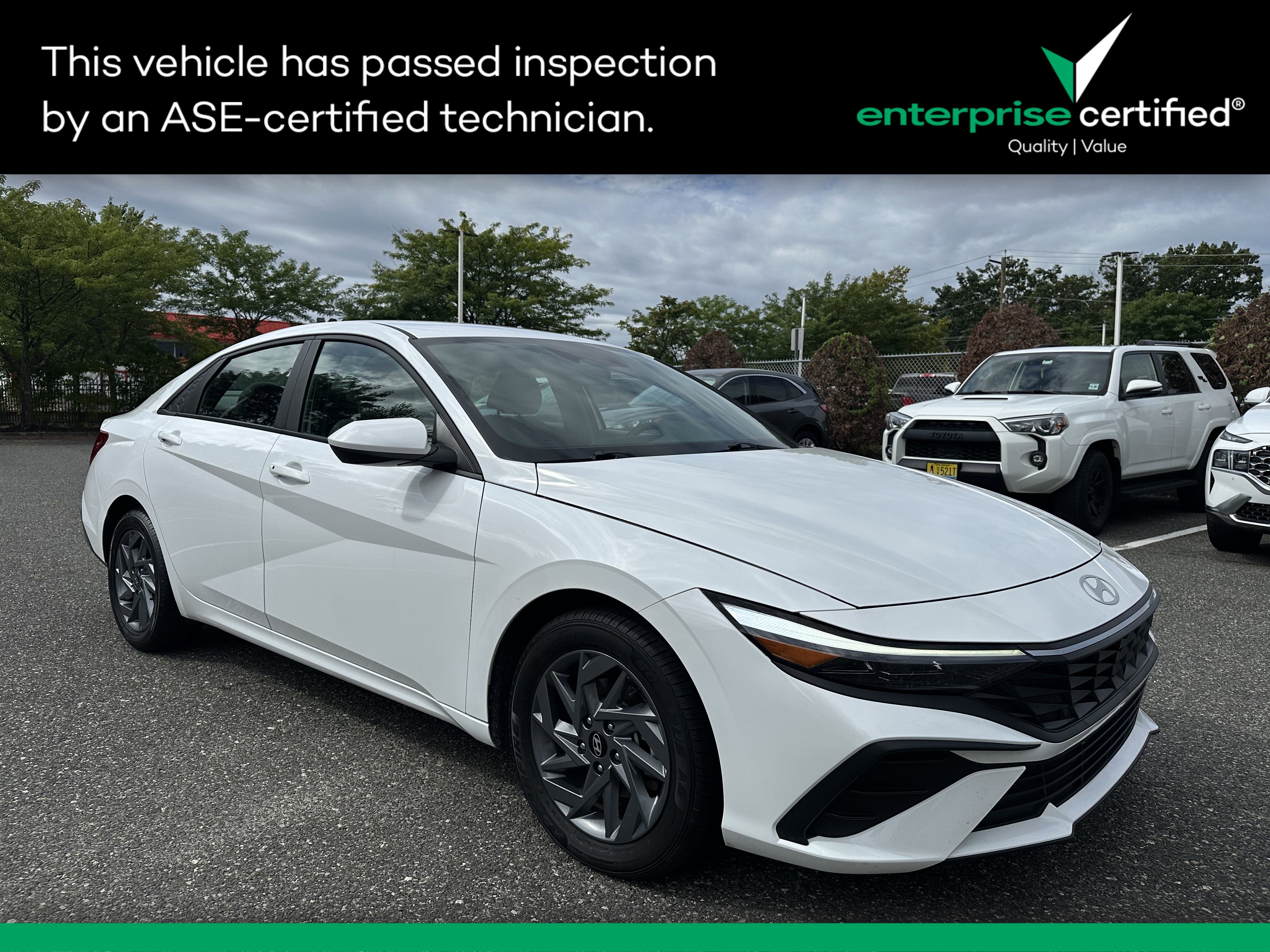 Used 2024 Hyundai Elantra SEL IVT