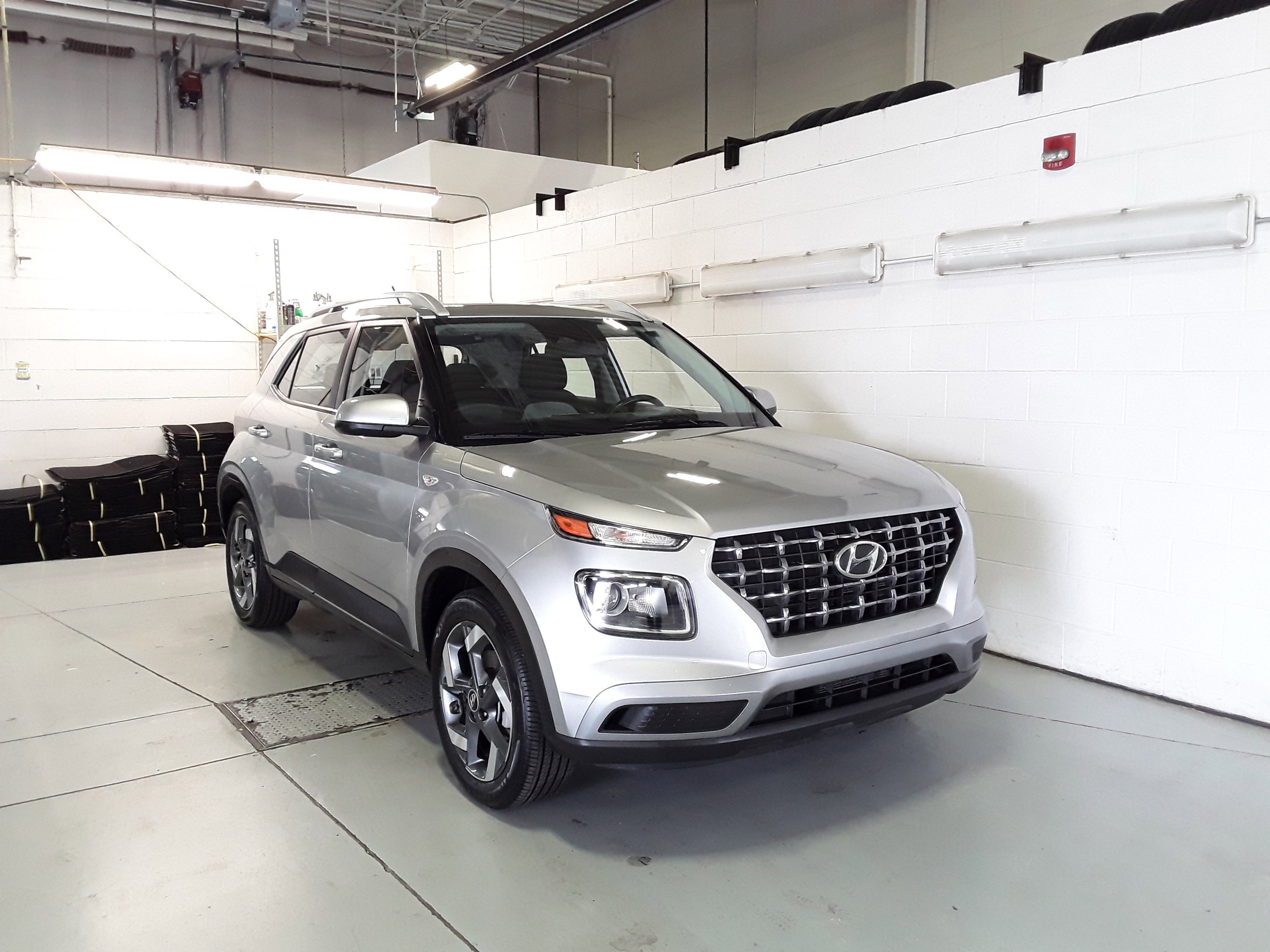 2024 Hyundai Venue SEL IVT