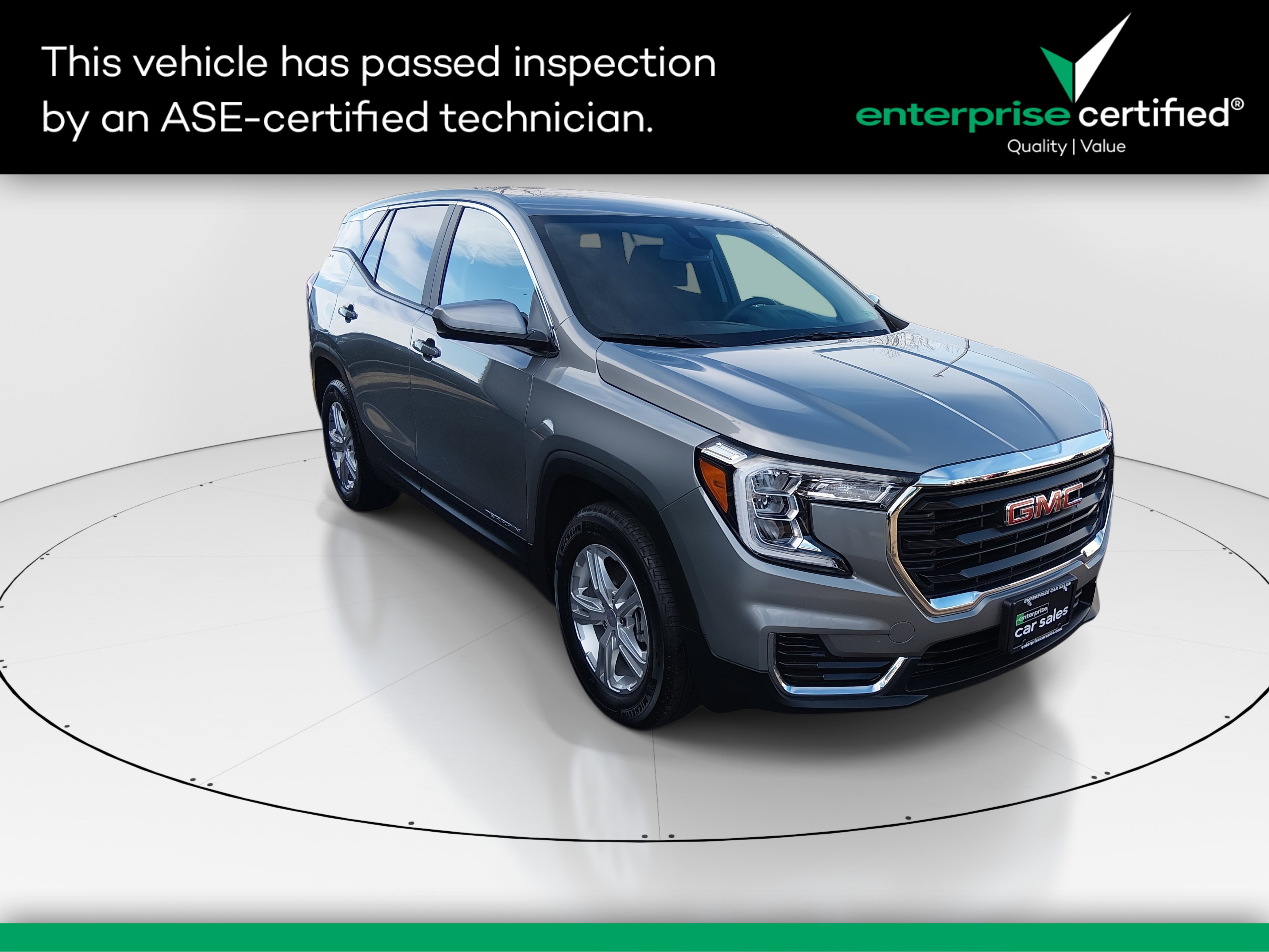 2024 GMC Terrain SLE's photo