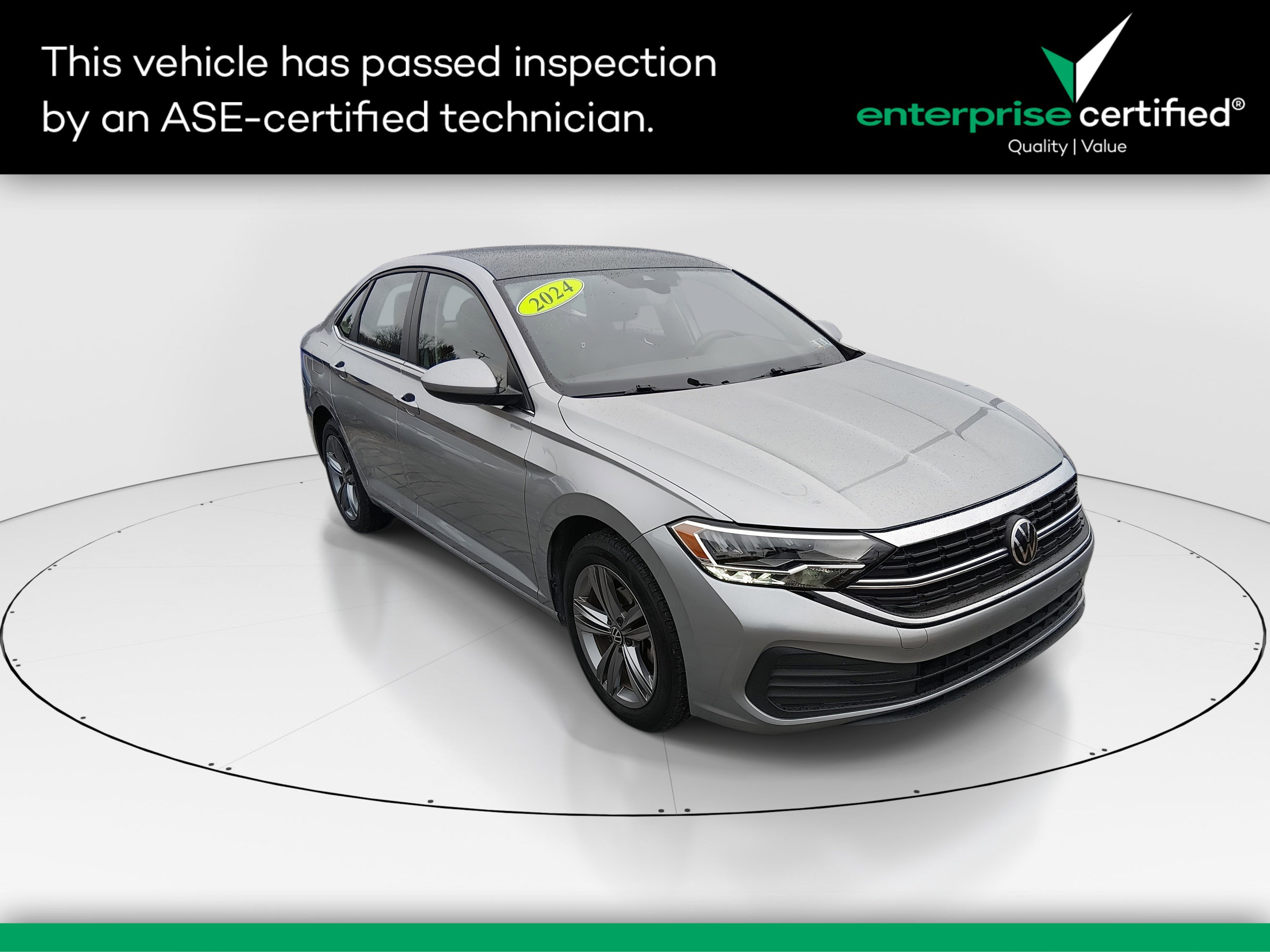 2024 Volkswagen Jetta SE's photo