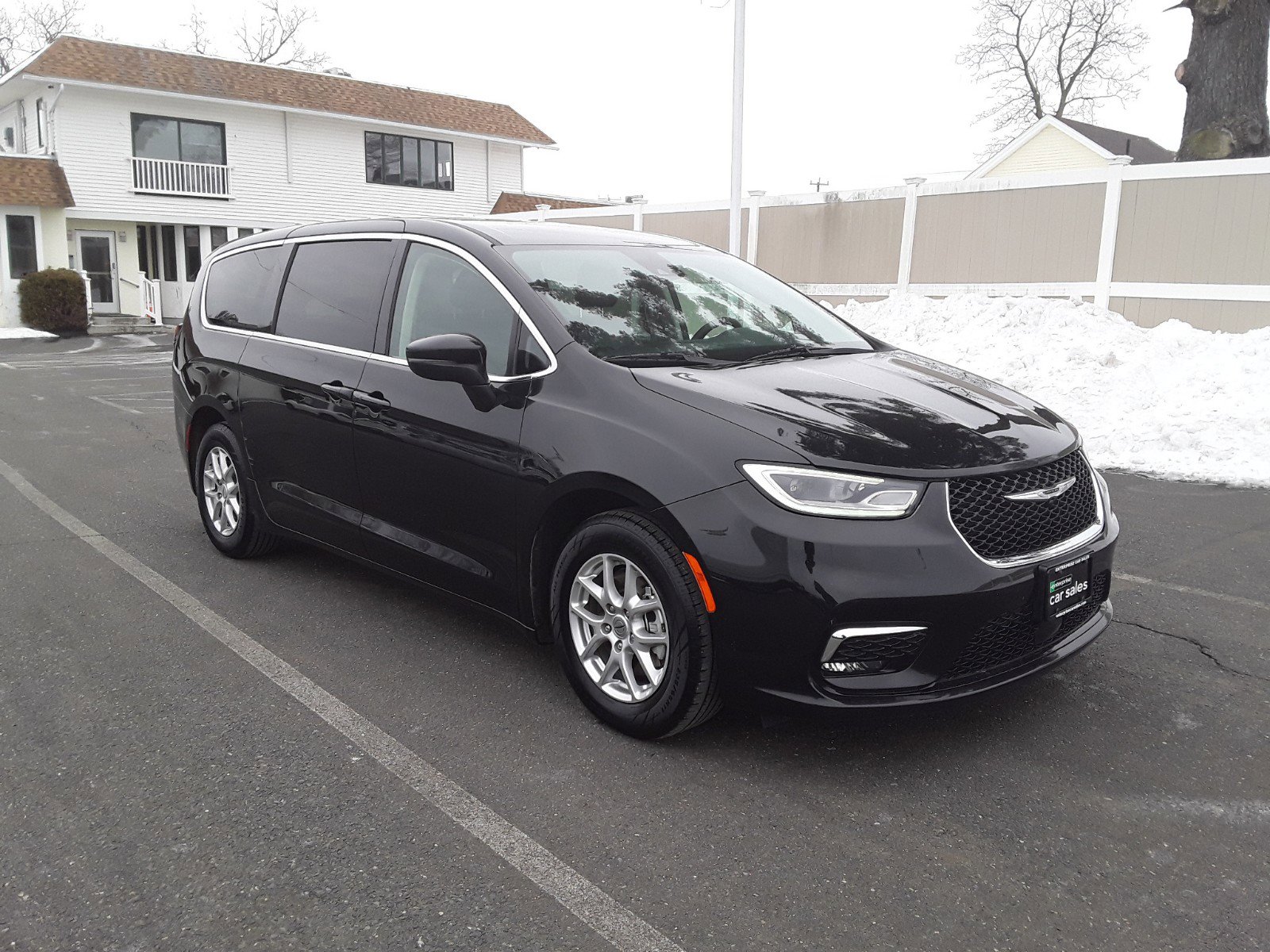 2023 Chrysler Pacifica Touring L FWD