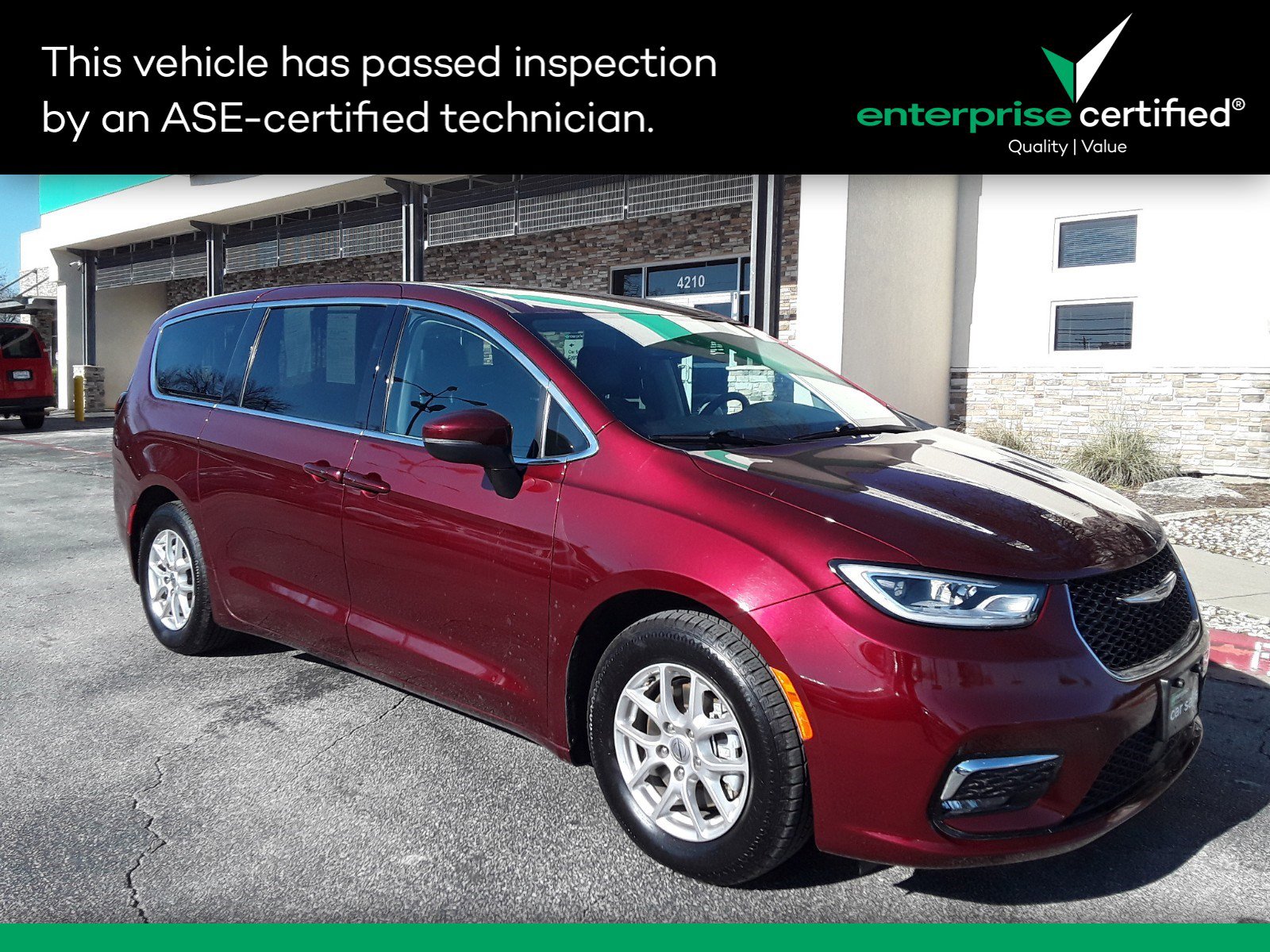 Used 2023 Chrysler Pacifica Touring L FWD